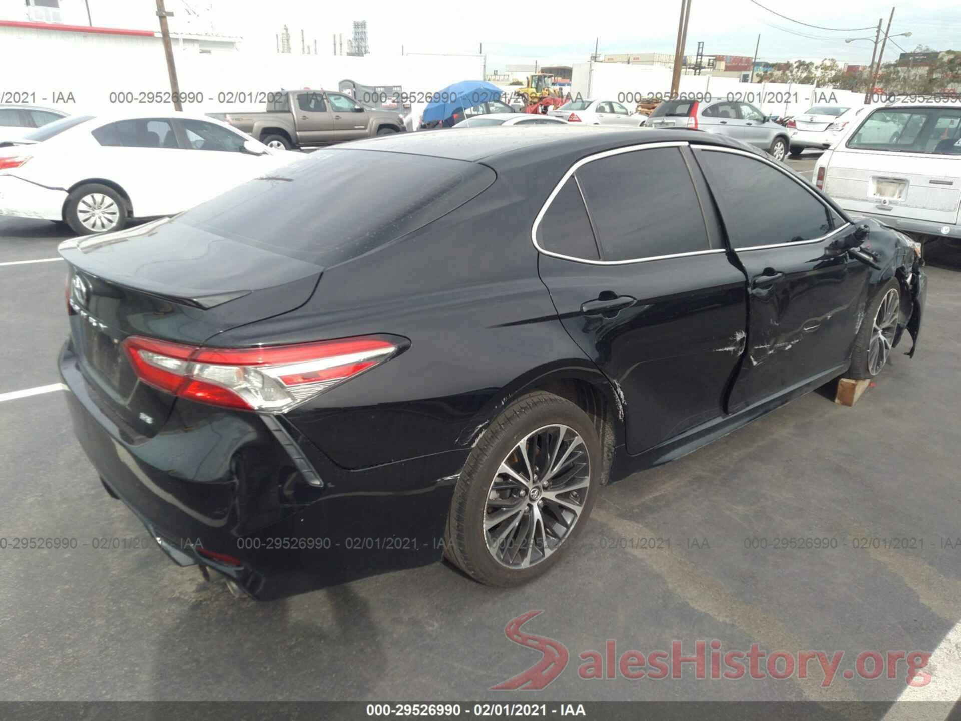 4T1B11HK3JU021139 2018 TOYOTA CAMRY