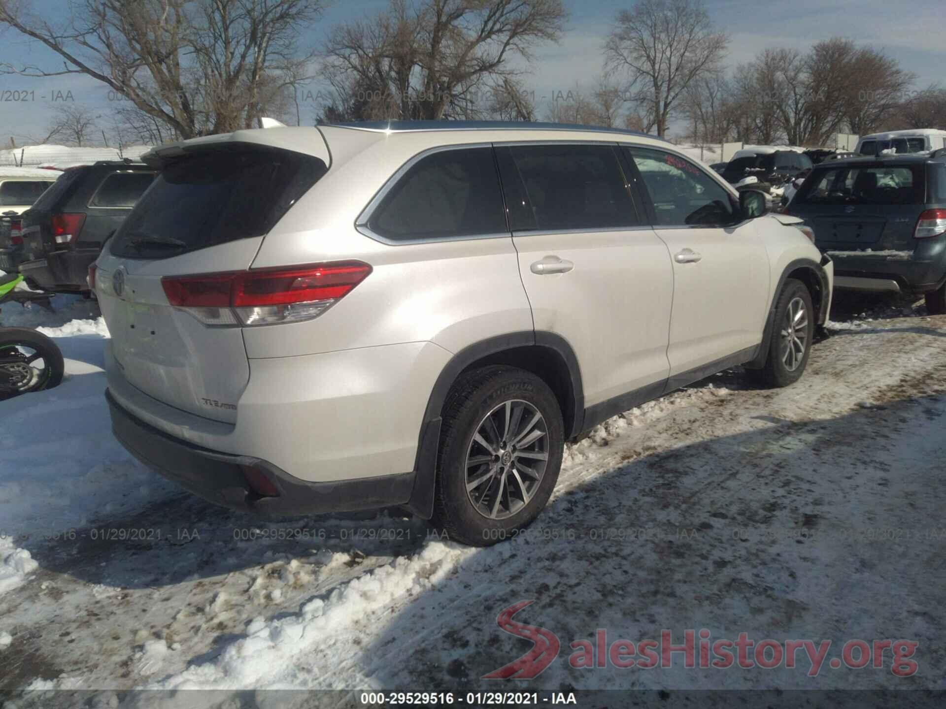 5TDJZRFH9KS608241 2019 TOYOTA HIGHLANDER