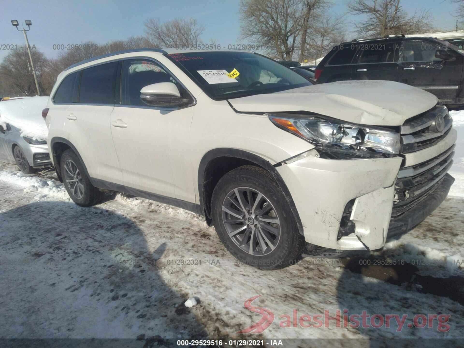 5TDJZRFH9KS608241 2019 TOYOTA HIGHLANDER