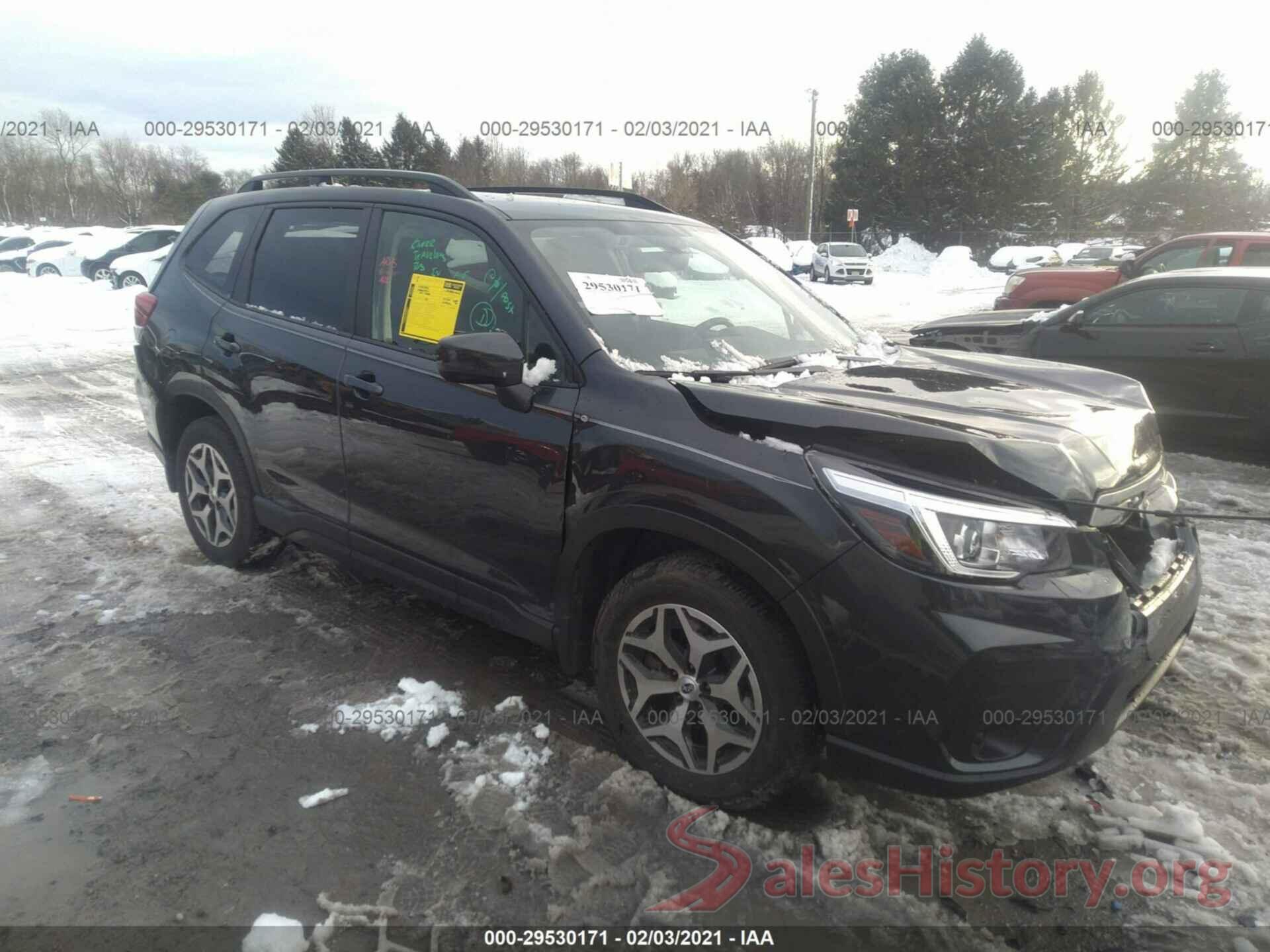 JF2SKAGC0KH458040 2019 SUBARU FORESTER