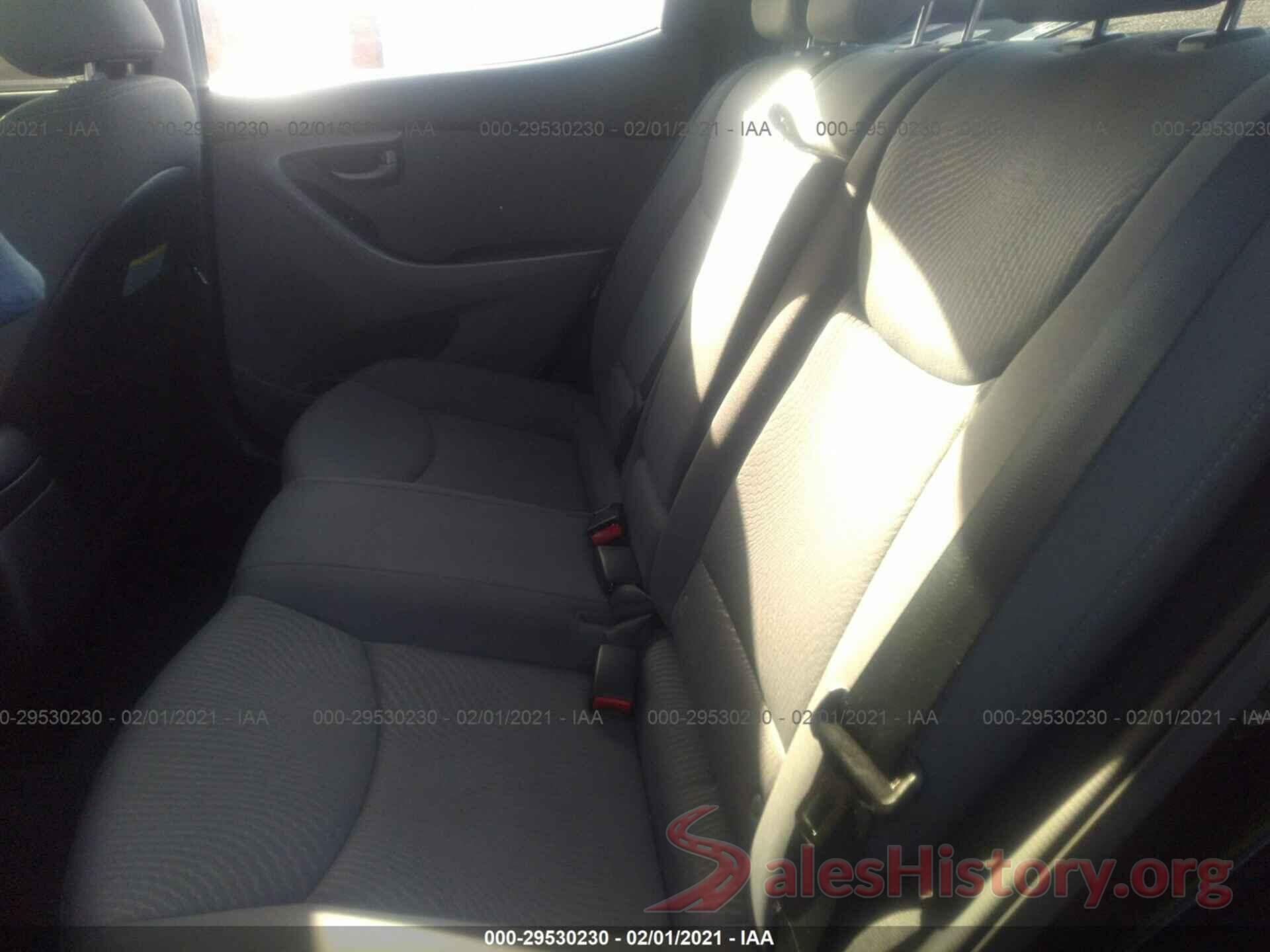 KMHDH4AE2GU588560 2016 HYUNDAI ELANTRA