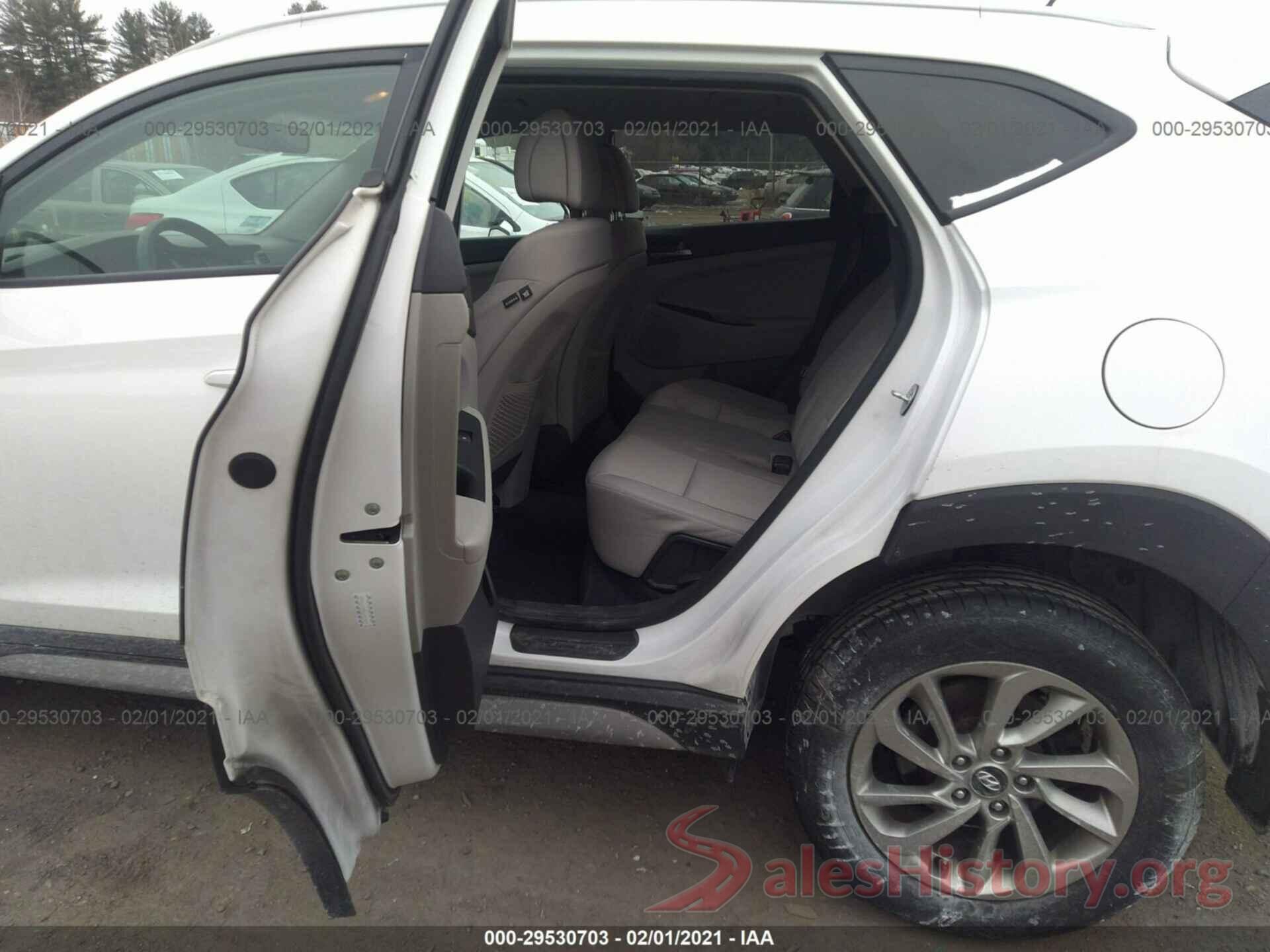 KM8J3CA42HU513619 2017 HYUNDAI TUCSON