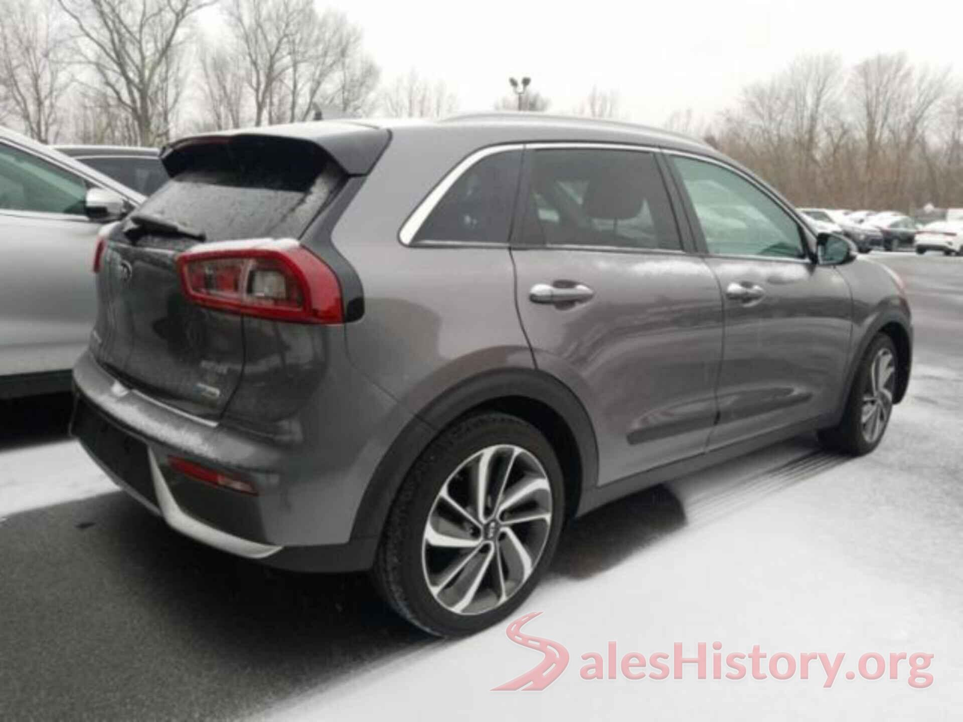 KNDCE3LCXJ5124996 2018 KIA NIRO