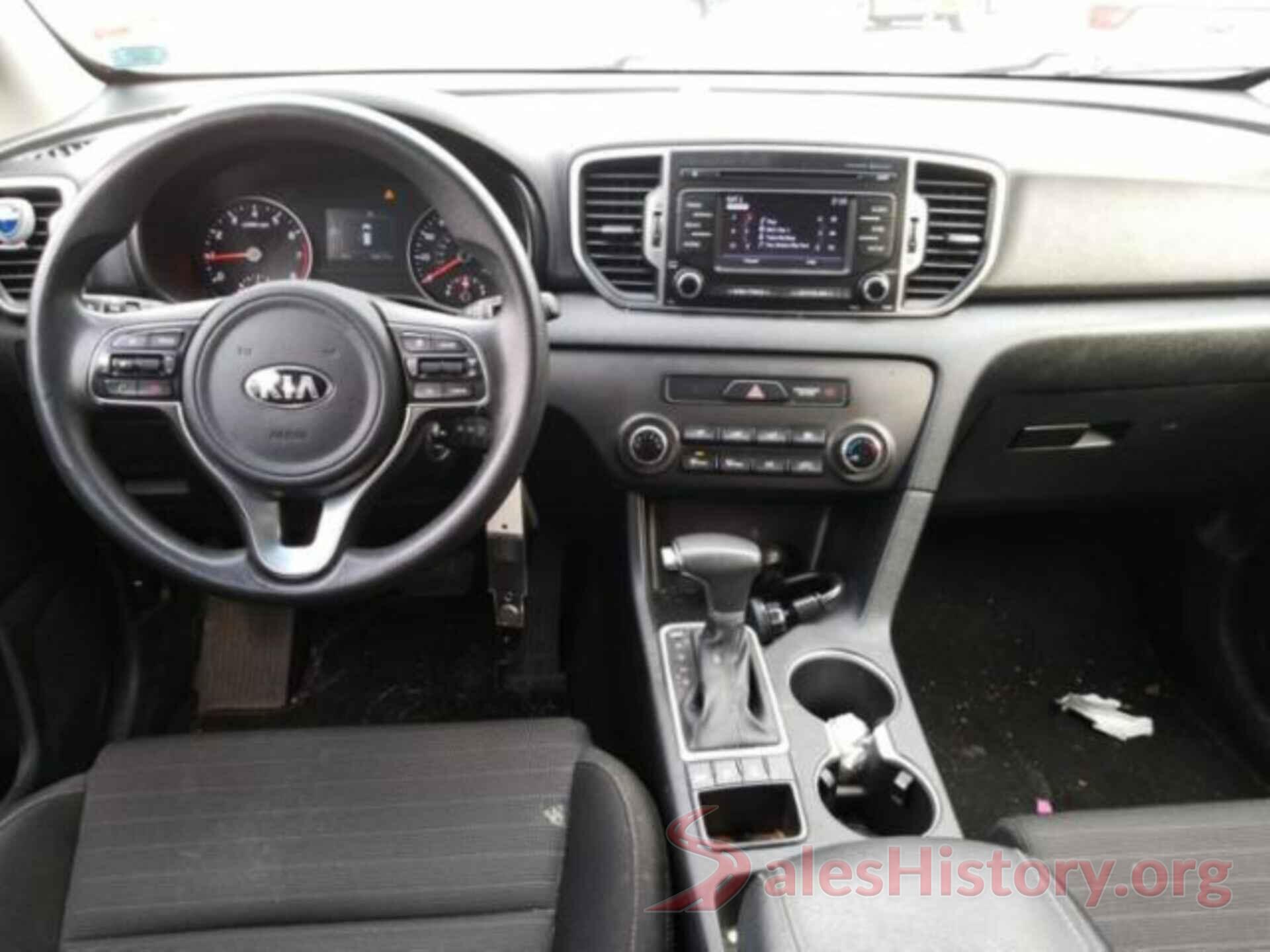 KNDPMCAC7J7417329 2018 KIA SPORTAGE