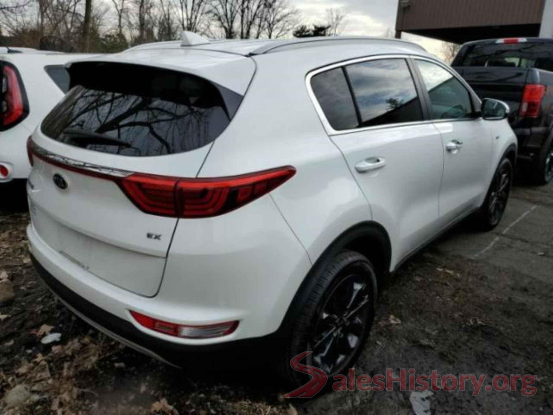 KNDPNCAC5J7442808 2018 KIA SPORTAGE