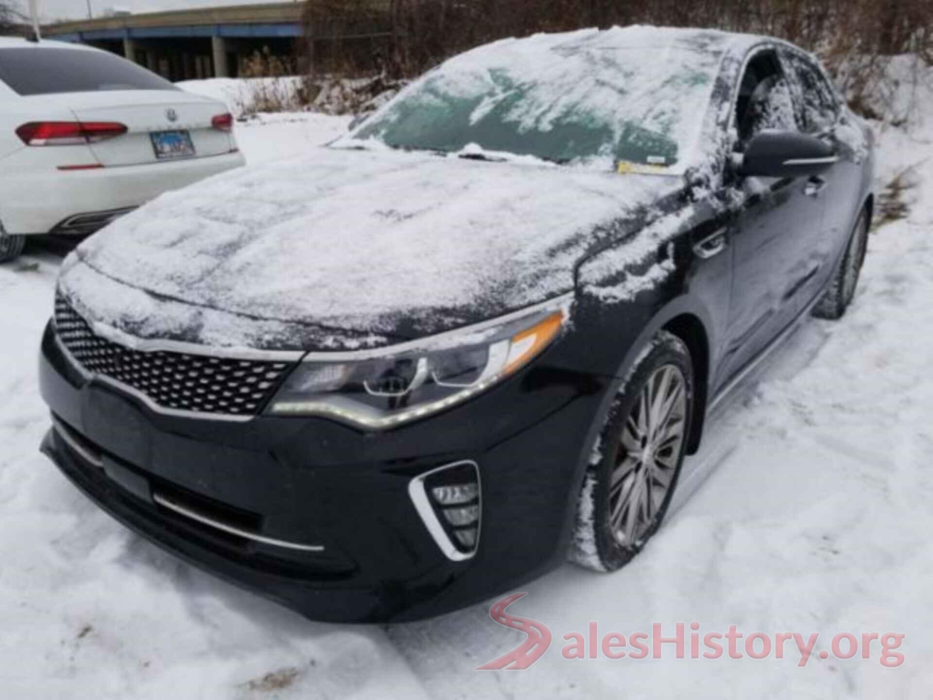 5XXGV4L2XJG218256 2018 KIA OPTIMA