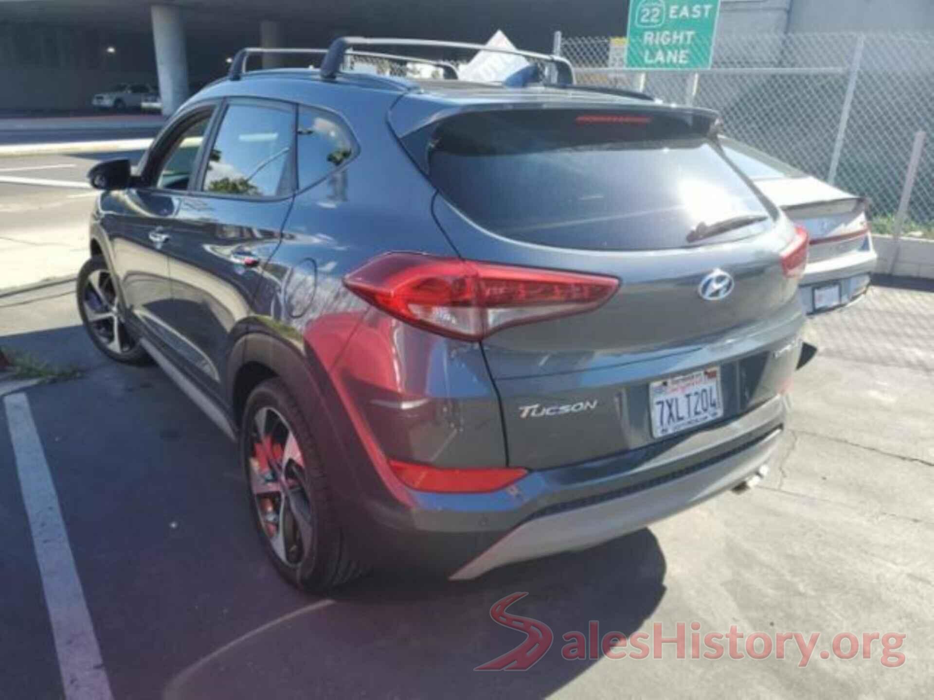 KM8J33A22HU376003 2017 HYUNDAI TUCSON