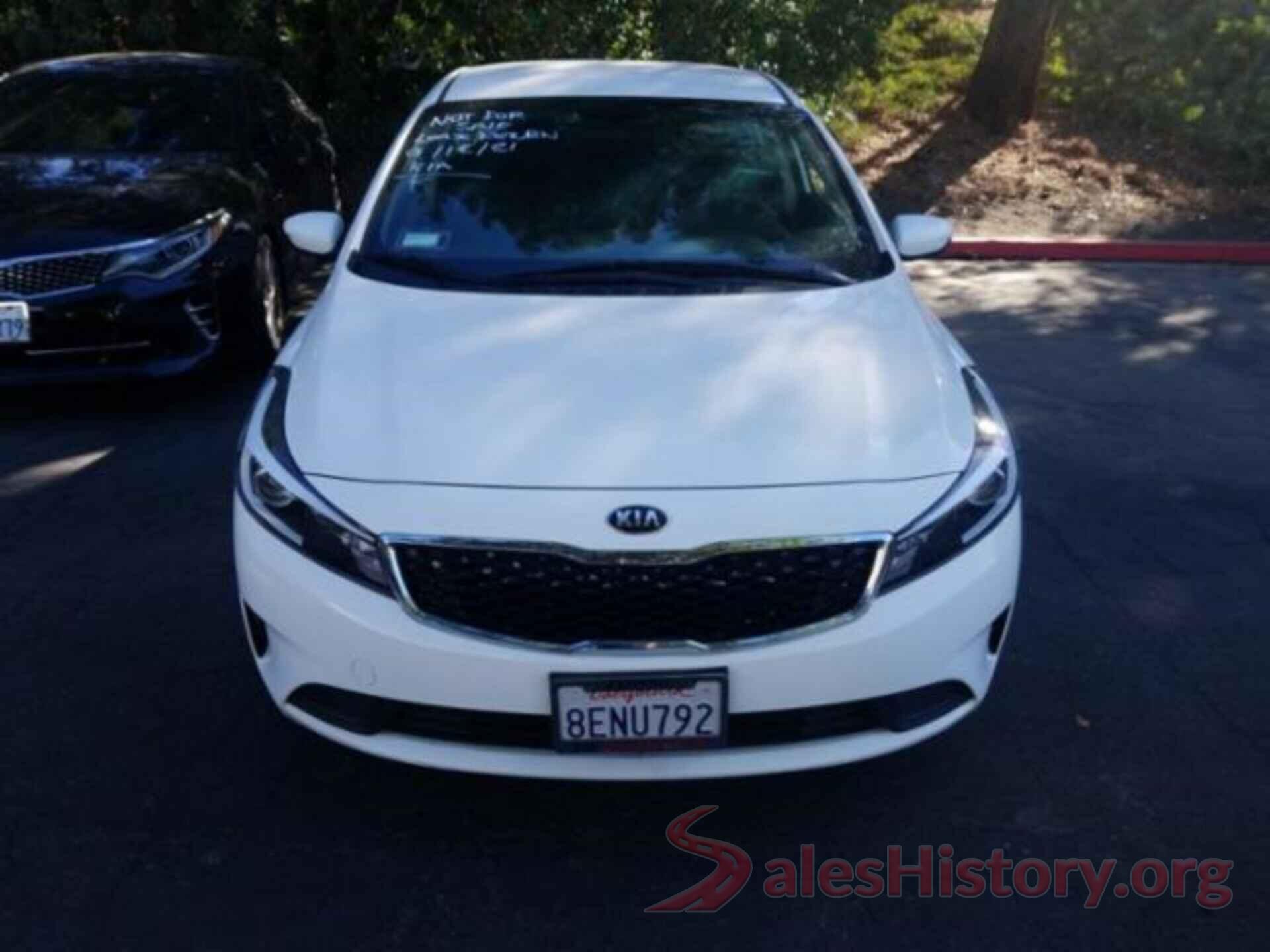 3KPFK4A72JE275241 2018 KIA FORTE