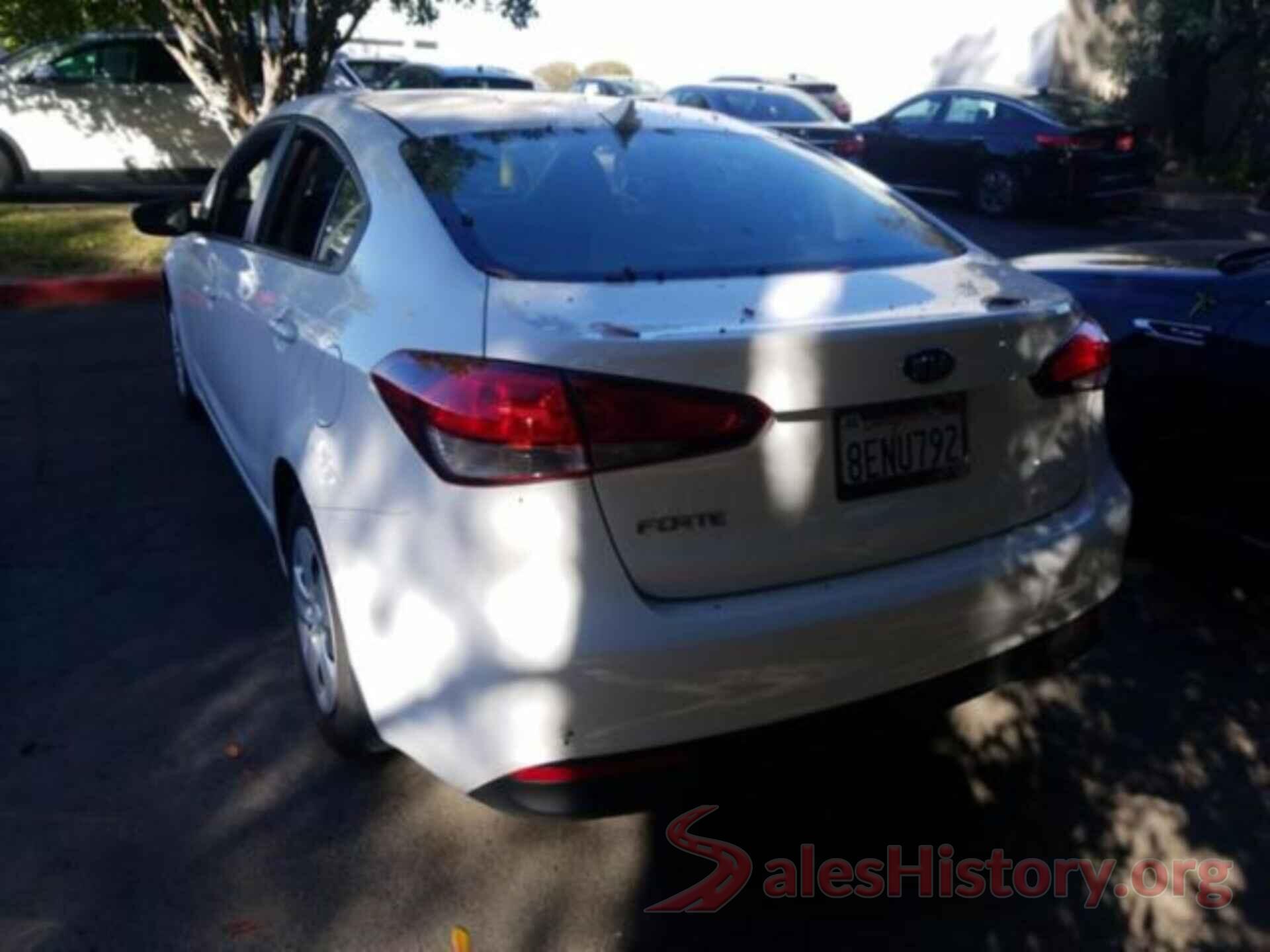 3KPFK4A72JE275241 2018 KIA FORTE