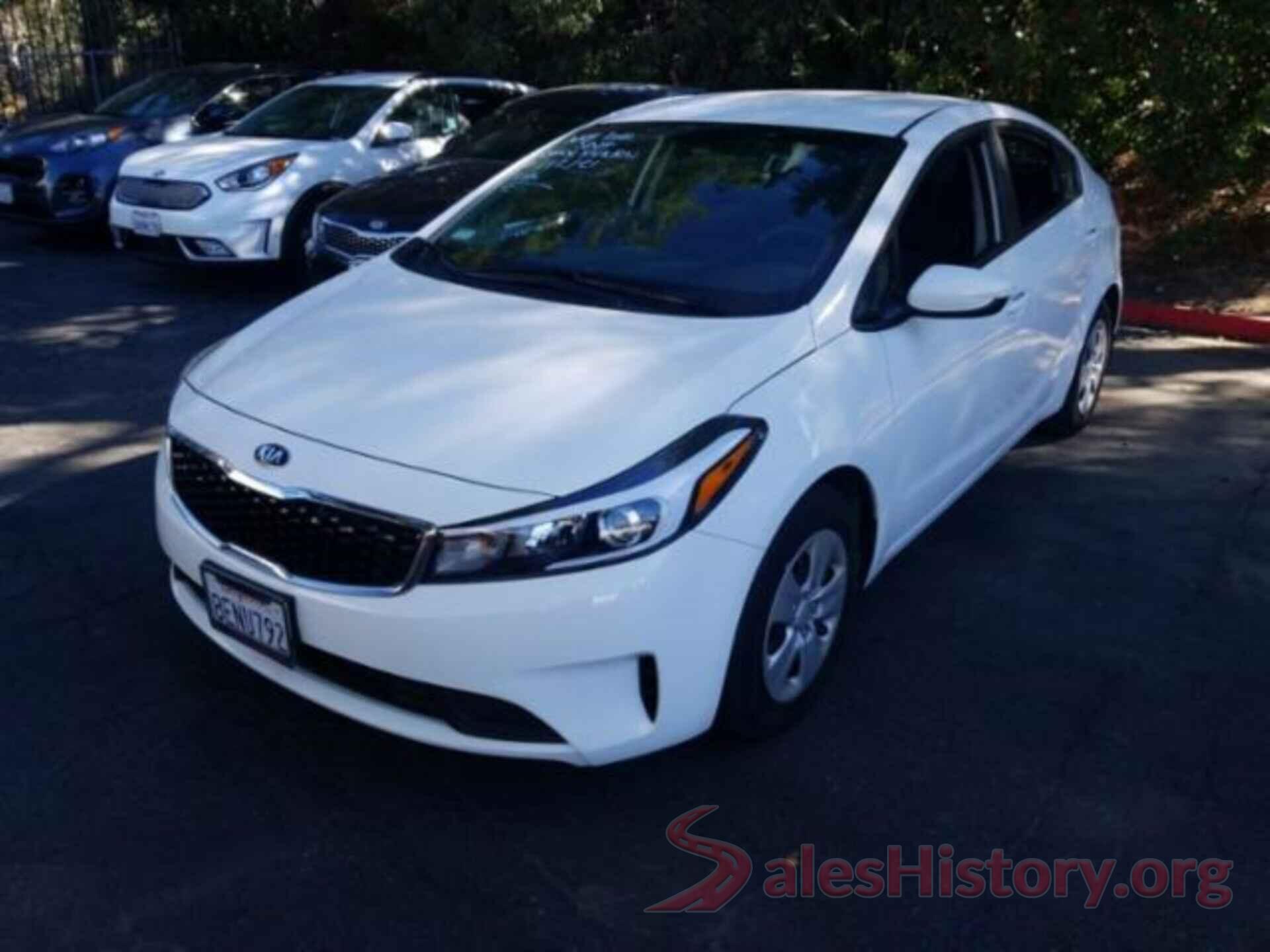 3KPFK4A72JE275241 2018 KIA FORTE