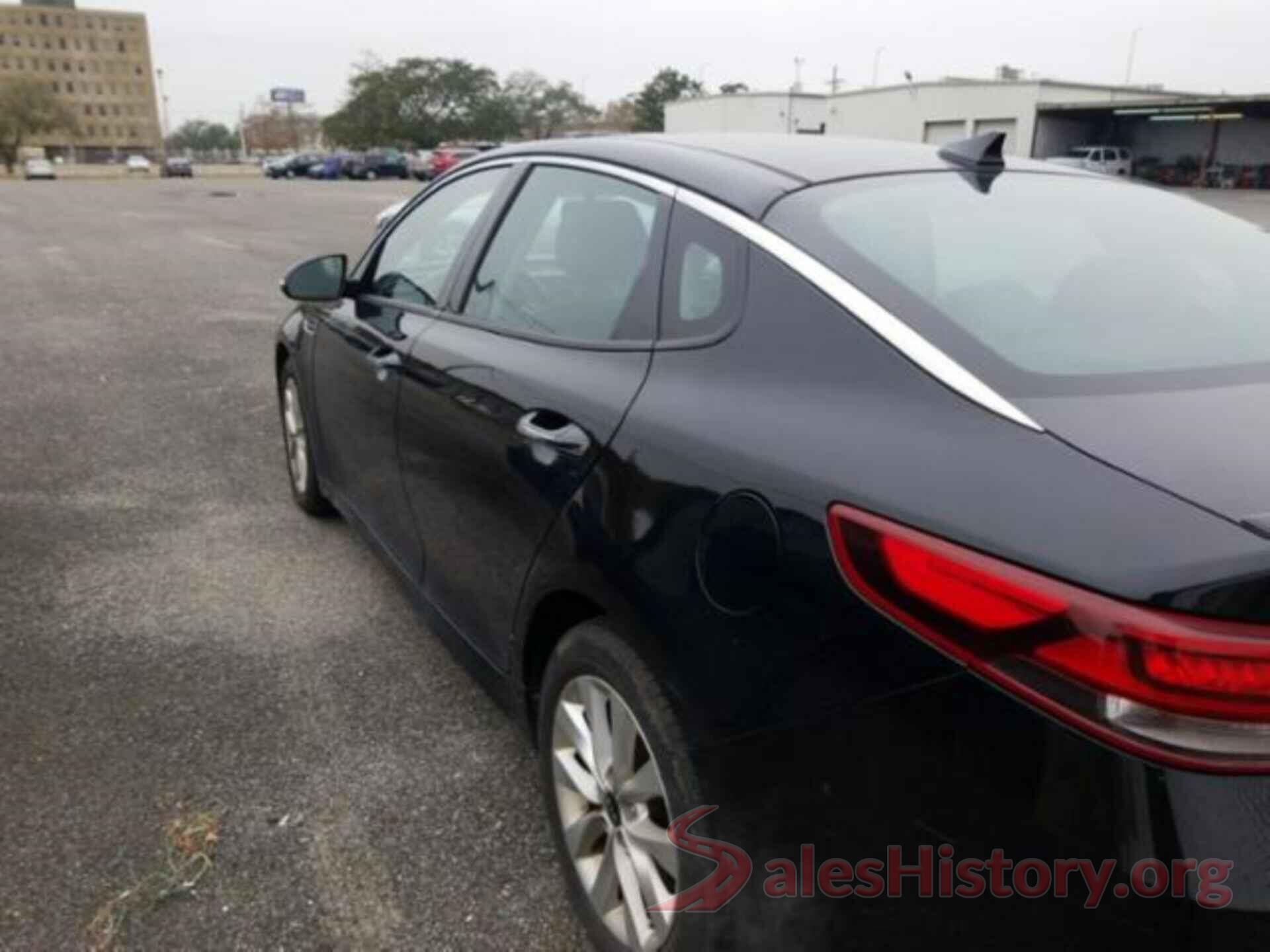 5XXGT4L35JG244651 2018 KIA OPTIMA