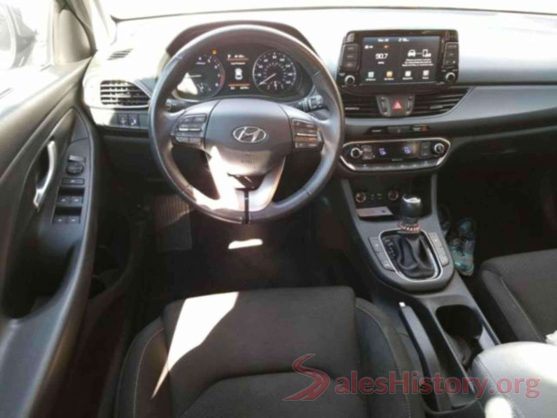 KMHH35LE2JU016088 2018 HYUNDAI ELANTRA GT