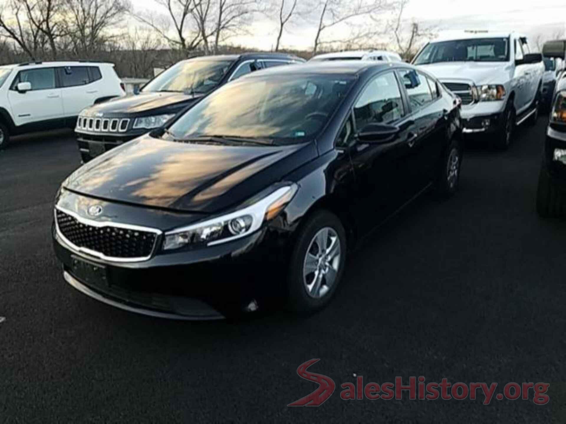 3KPFL4A72HE070803 2017 KIA FORTE