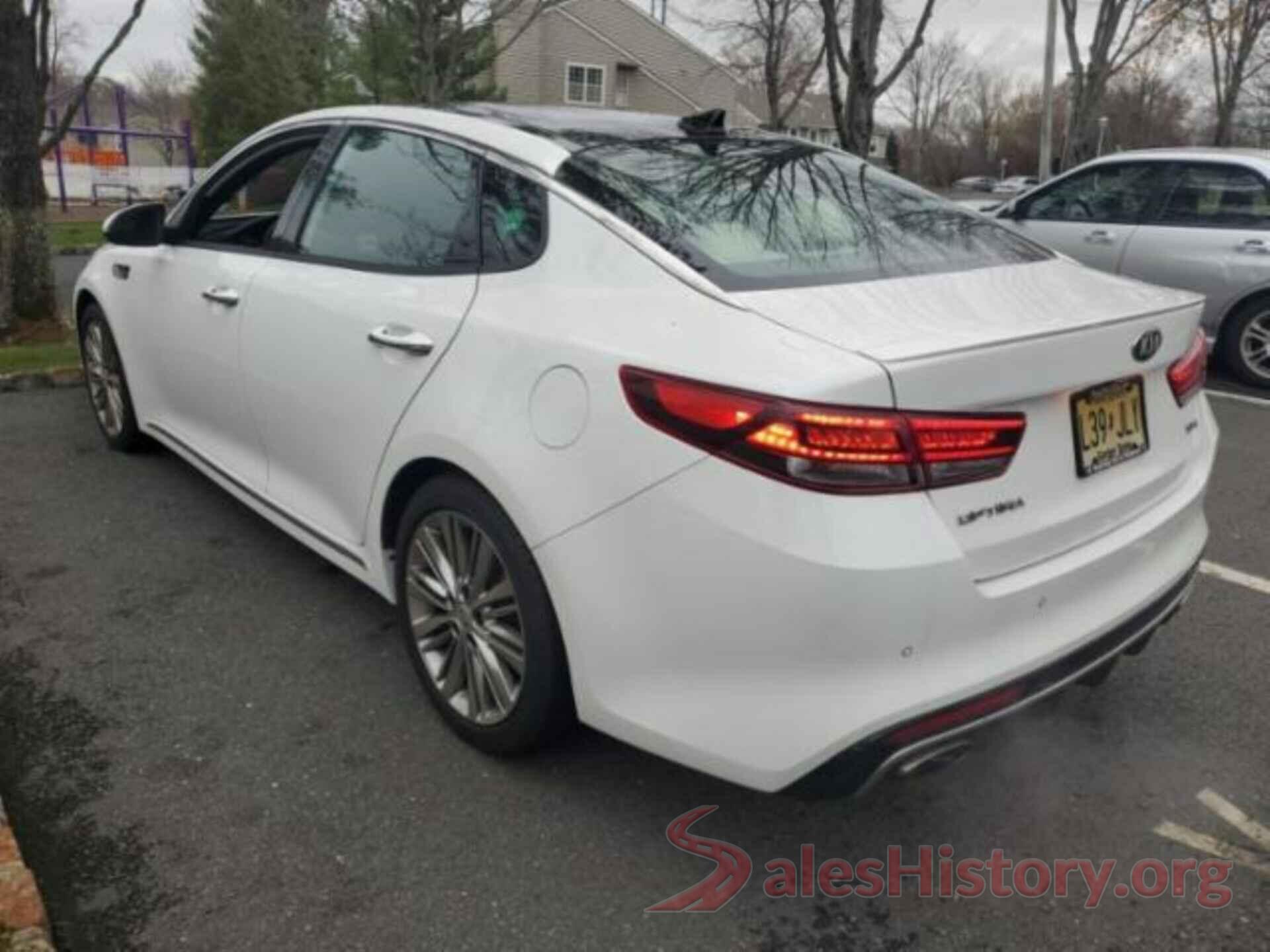 5XXGV4L21JG219098 2018 KIA OPTIMA