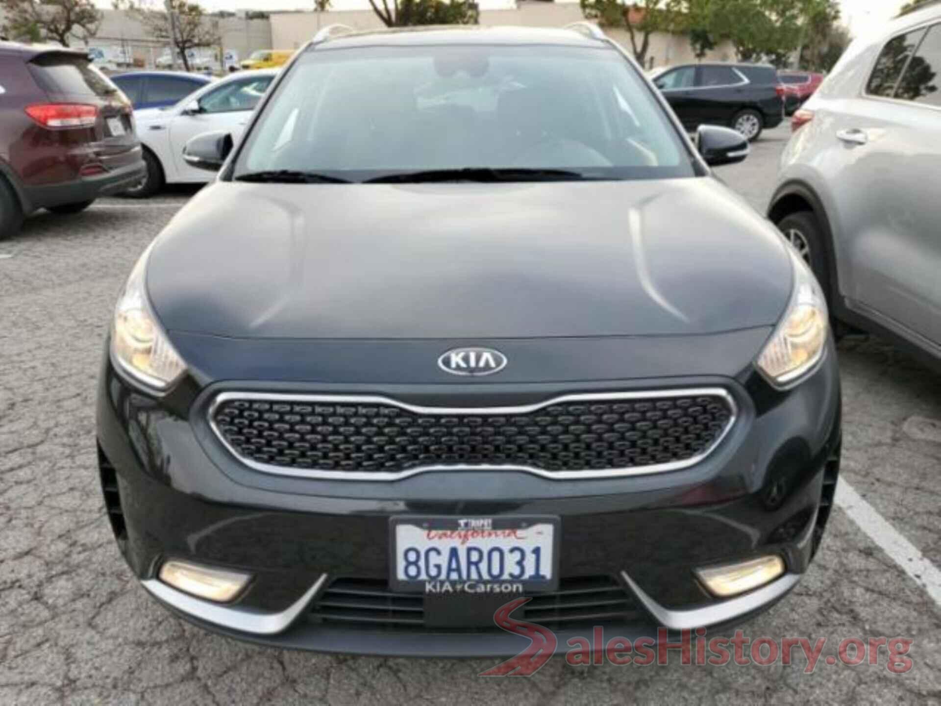 KNDCC3LC9J5156697 2018 KIA NIRO