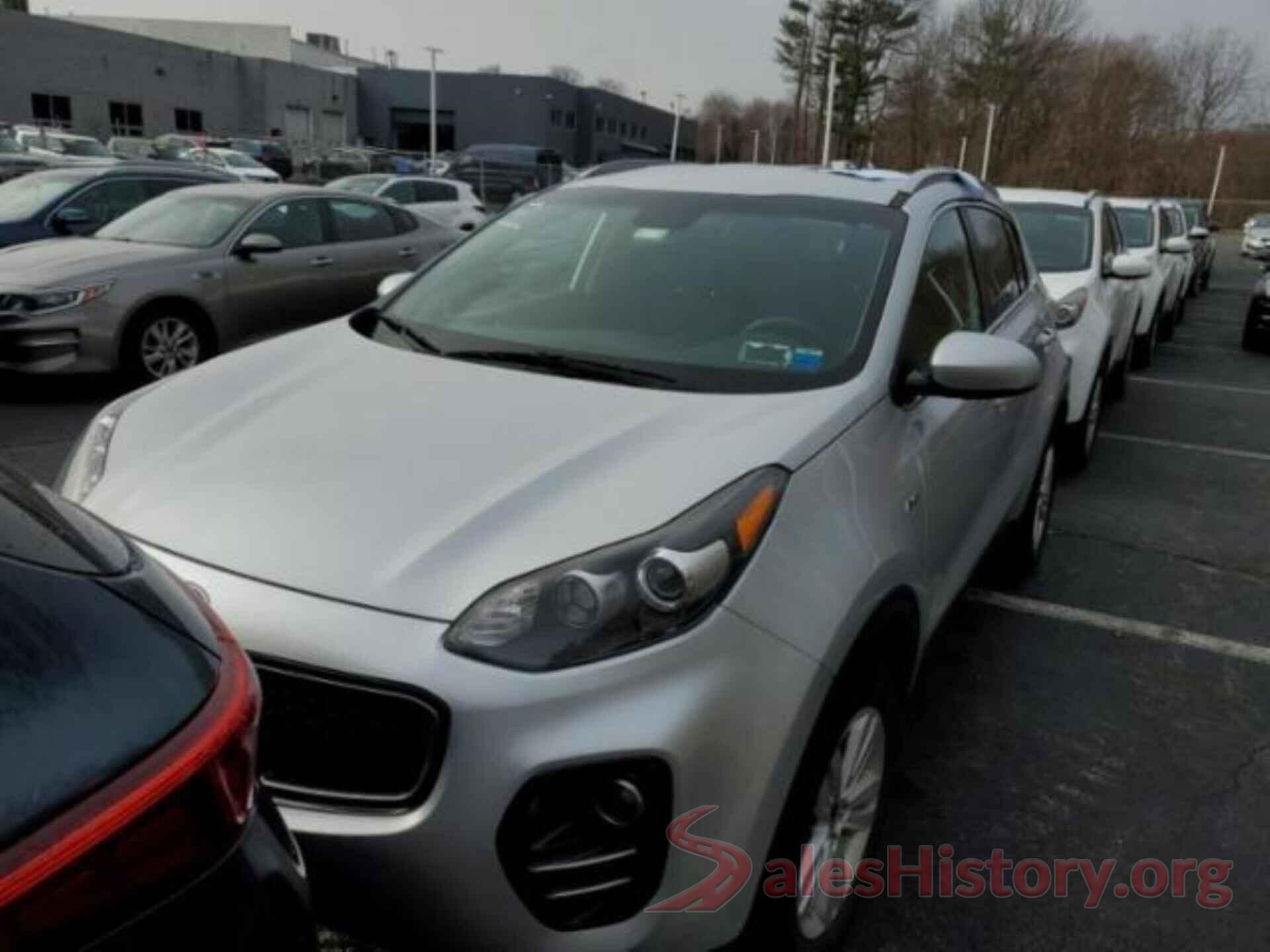 KNDPMCAC8J7418229 2018 KIA SPORTAGE