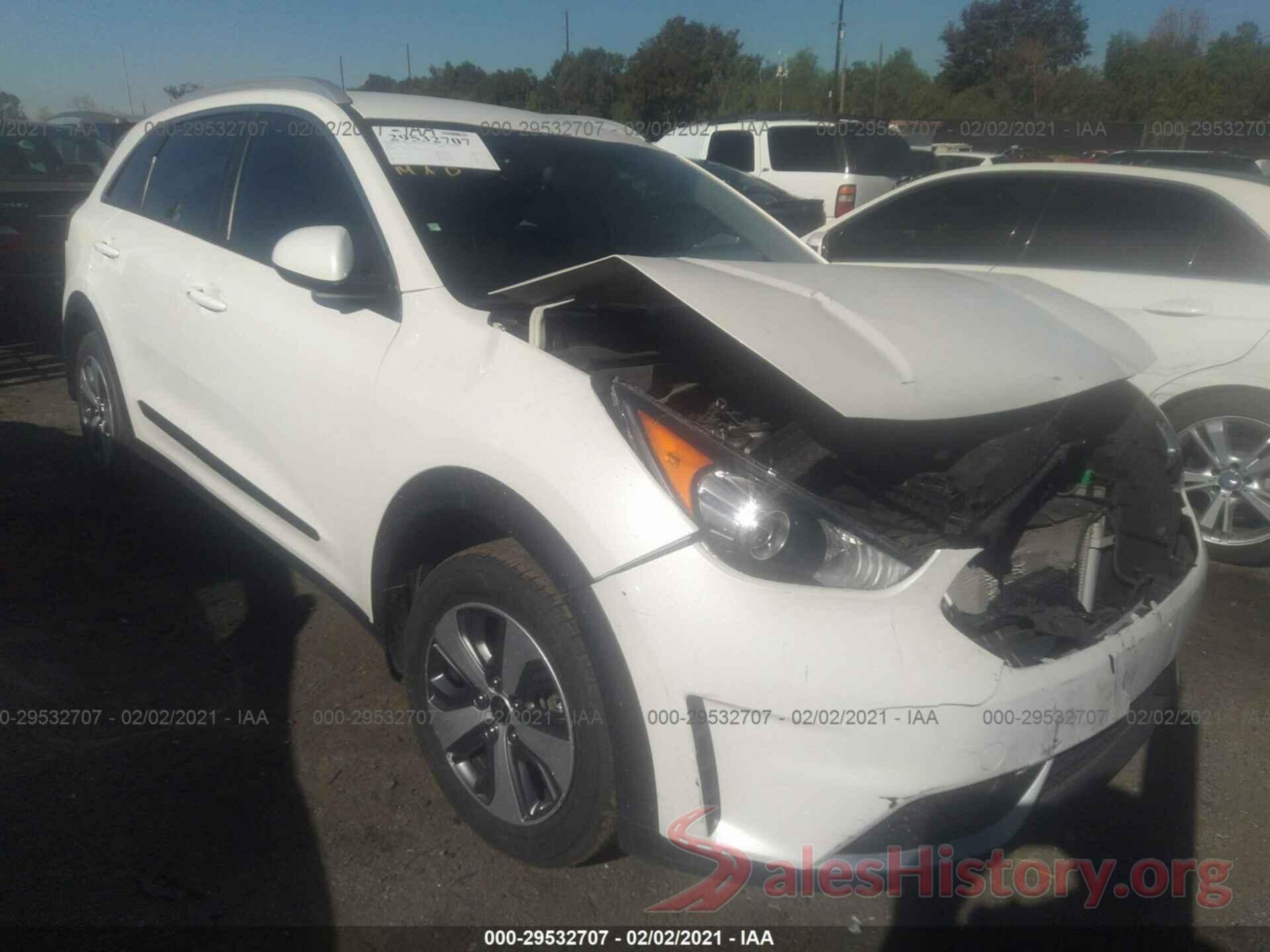 KNDCB3LC2K5240929 2019 KIA NIRO