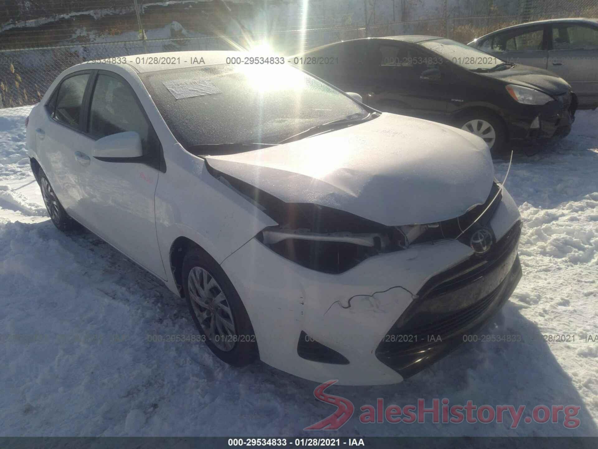 2T1BURHE0JC031919 2018 TOYOTA COROLLA