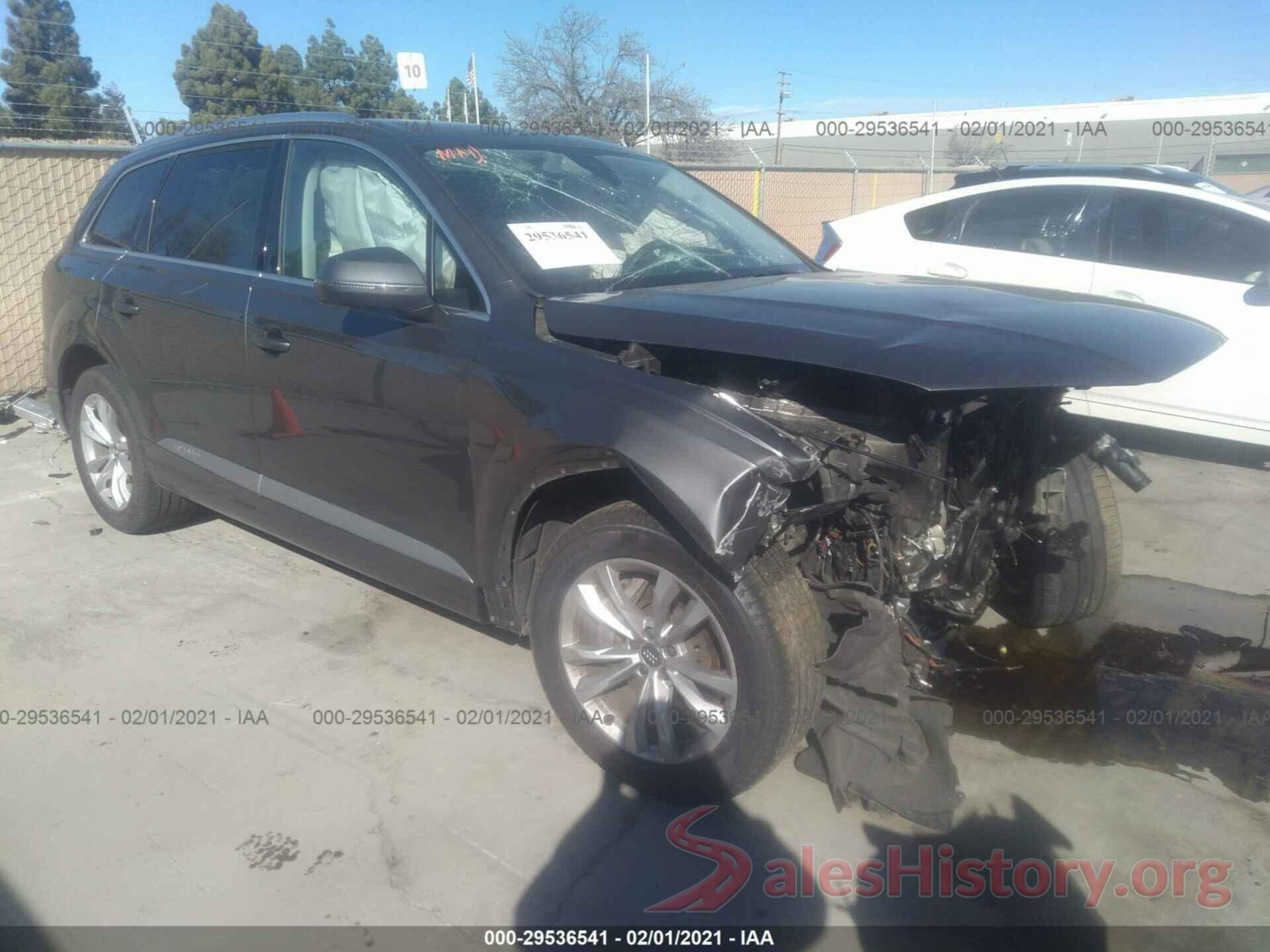 WA1LHAF7XJD041076 2018 AUDI Q7