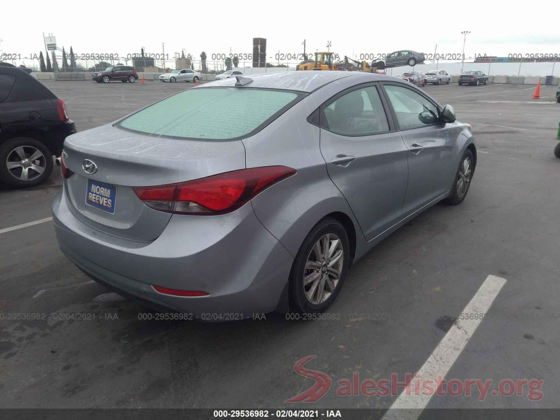 5NPDH4AE6GH687297 2016 HYUNDAI ELANTRA