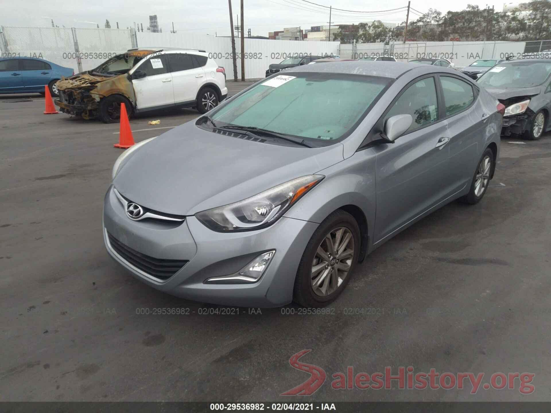 5NPDH4AE6GH687297 2016 HYUNDAI ELANTRA