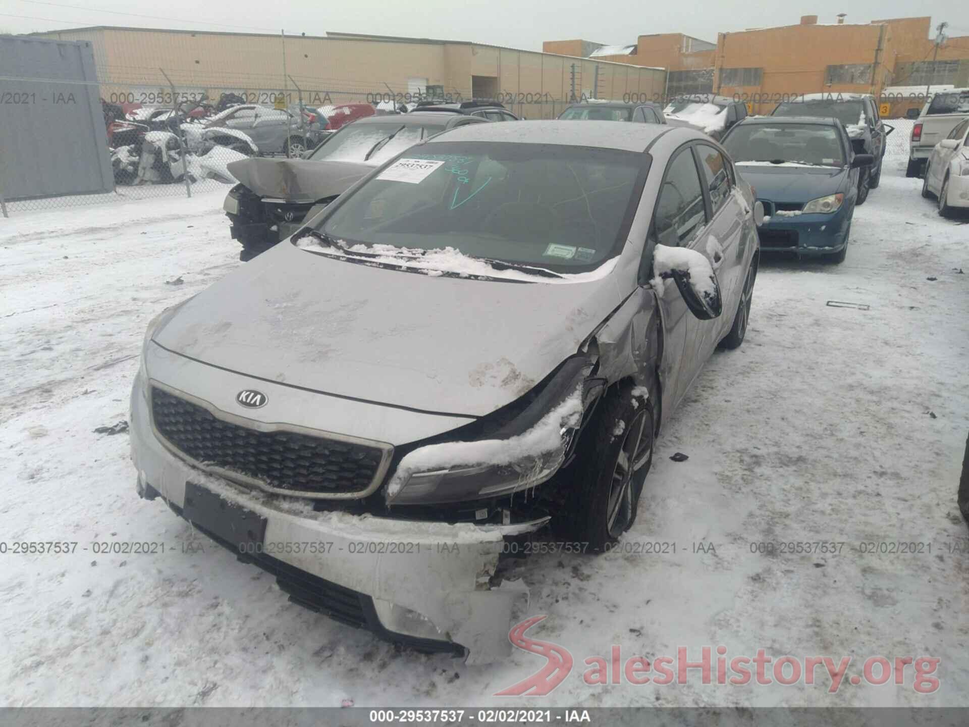 3KPFL4A8XHE038187 2017 KIA FORTE