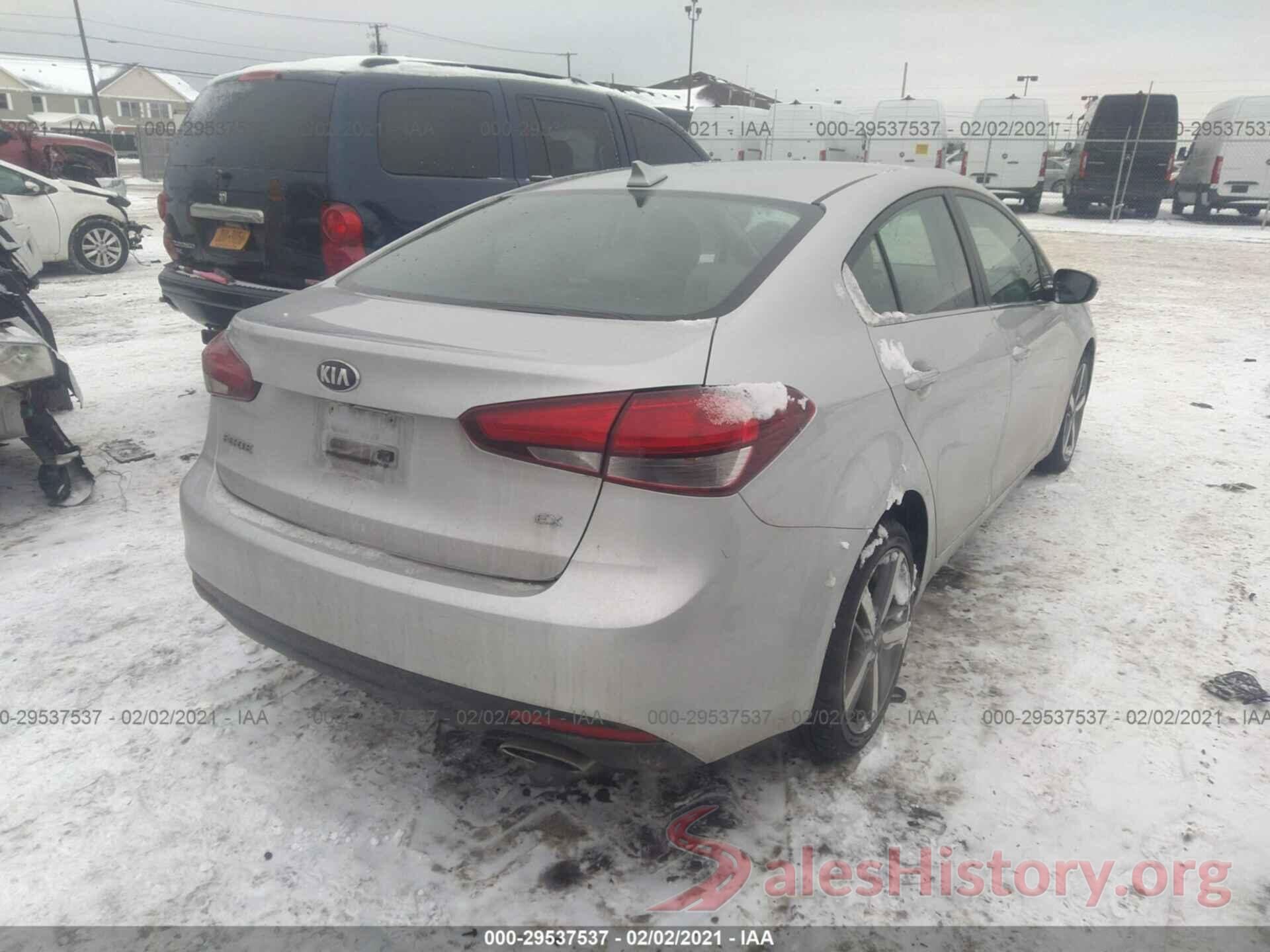 3KPFL4A8XHE038187 2017 KIA FORTE