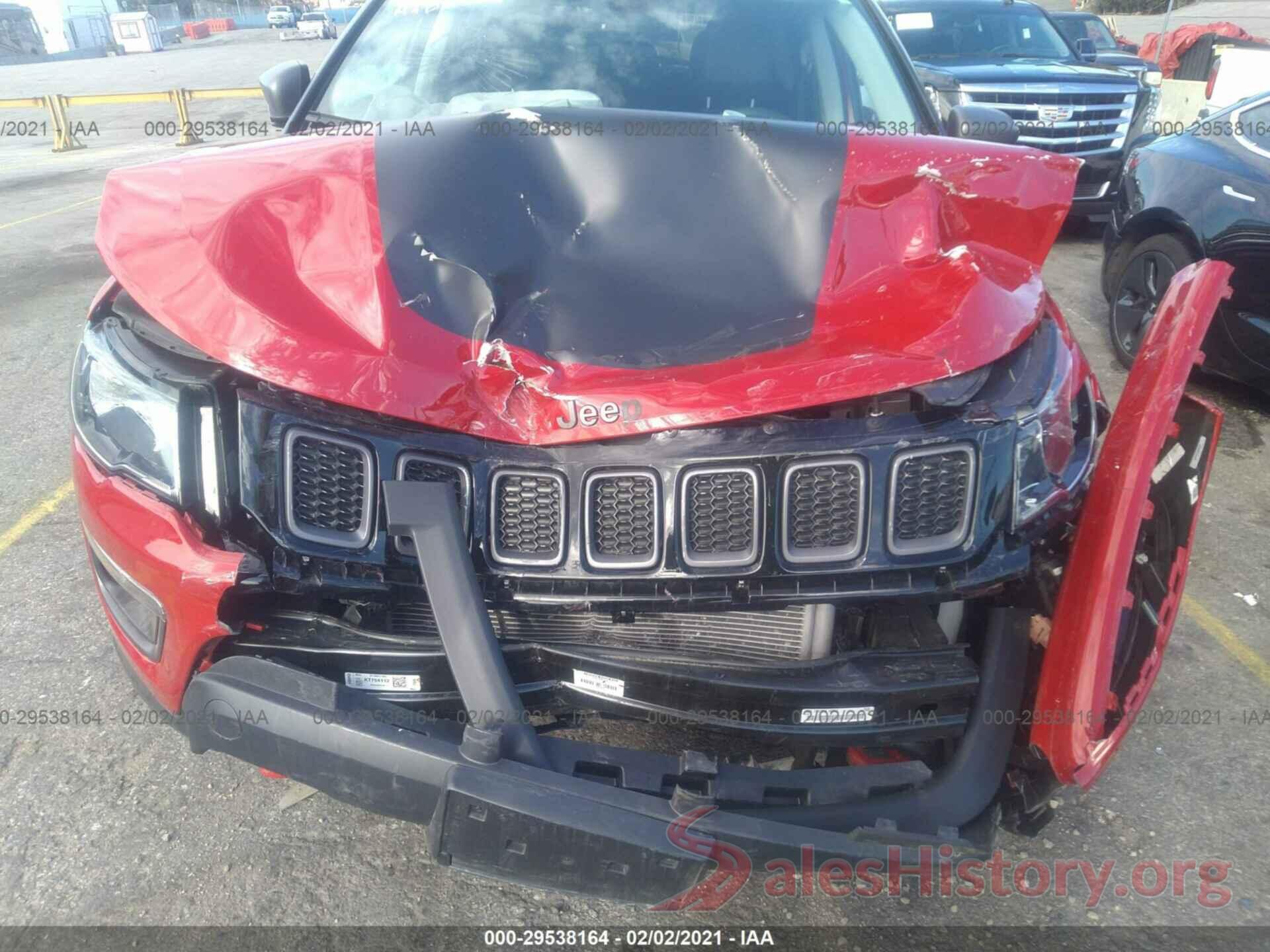 3C4NJDDB4KT754112 2019 JEEP COMPASS