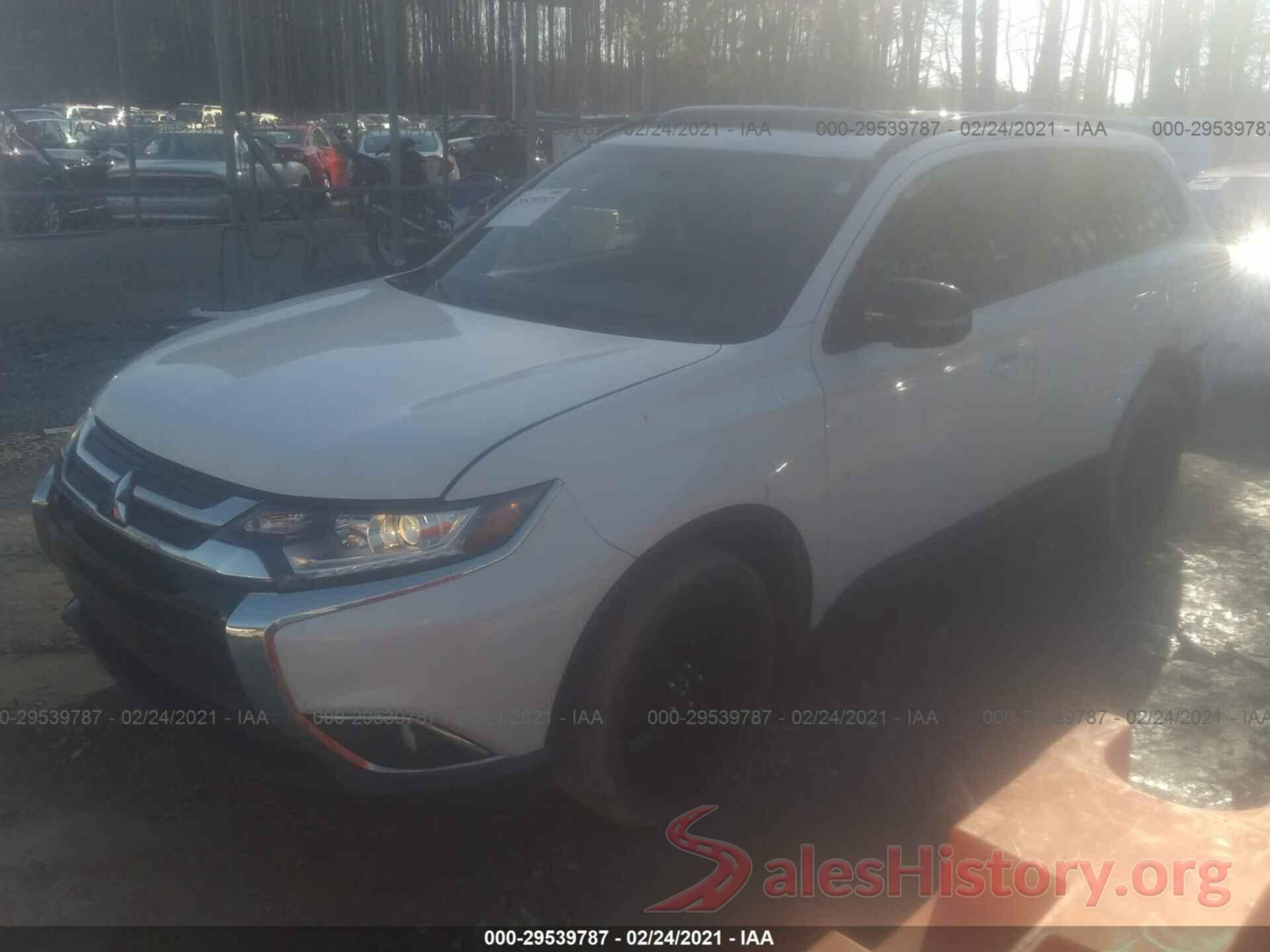 JA4AD3A36JZ019646 2018 MITSUBISHI OUTLANDER