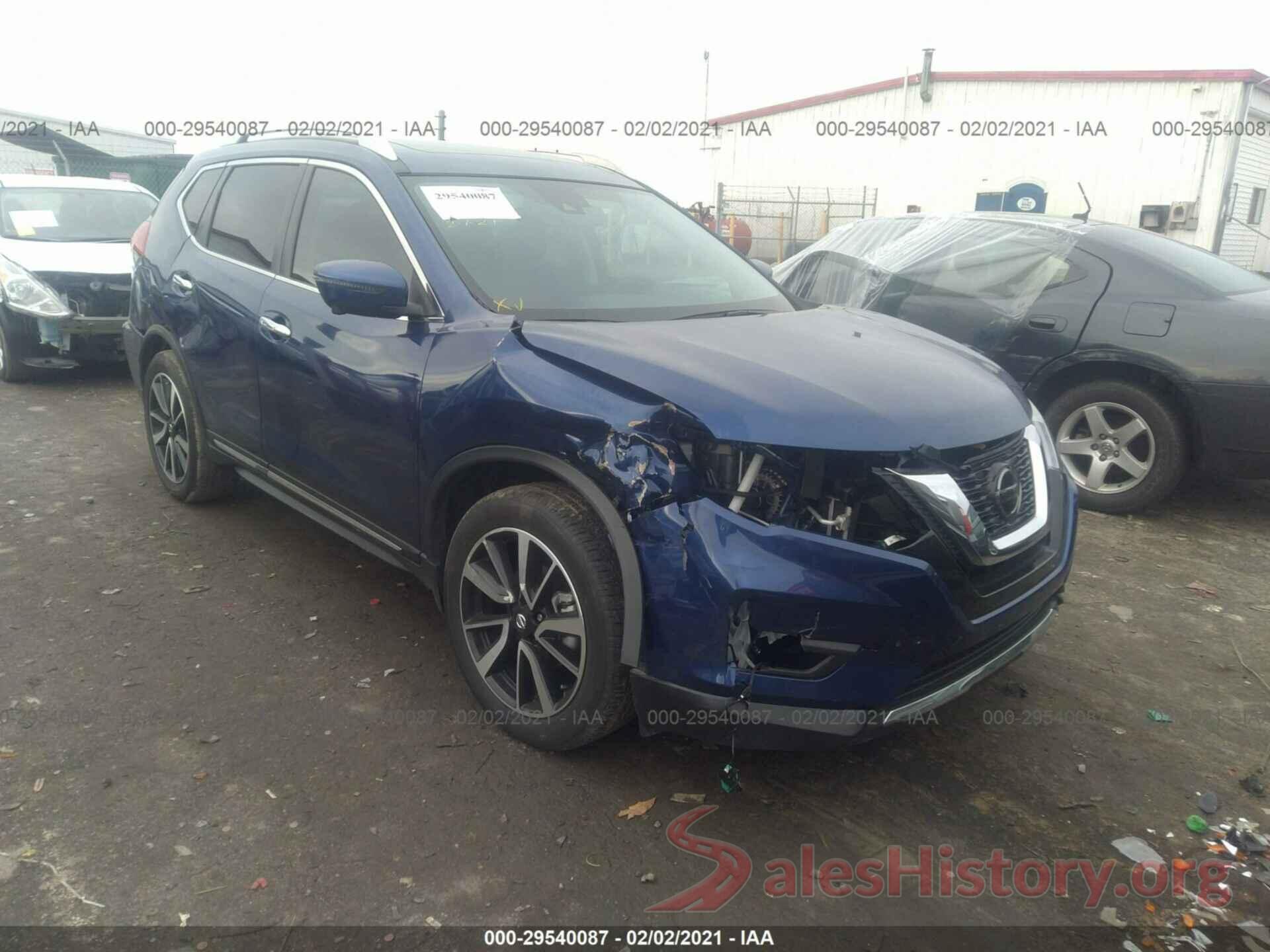 JN8AT2MT1JW467054 2018 NISSAN ROGUE