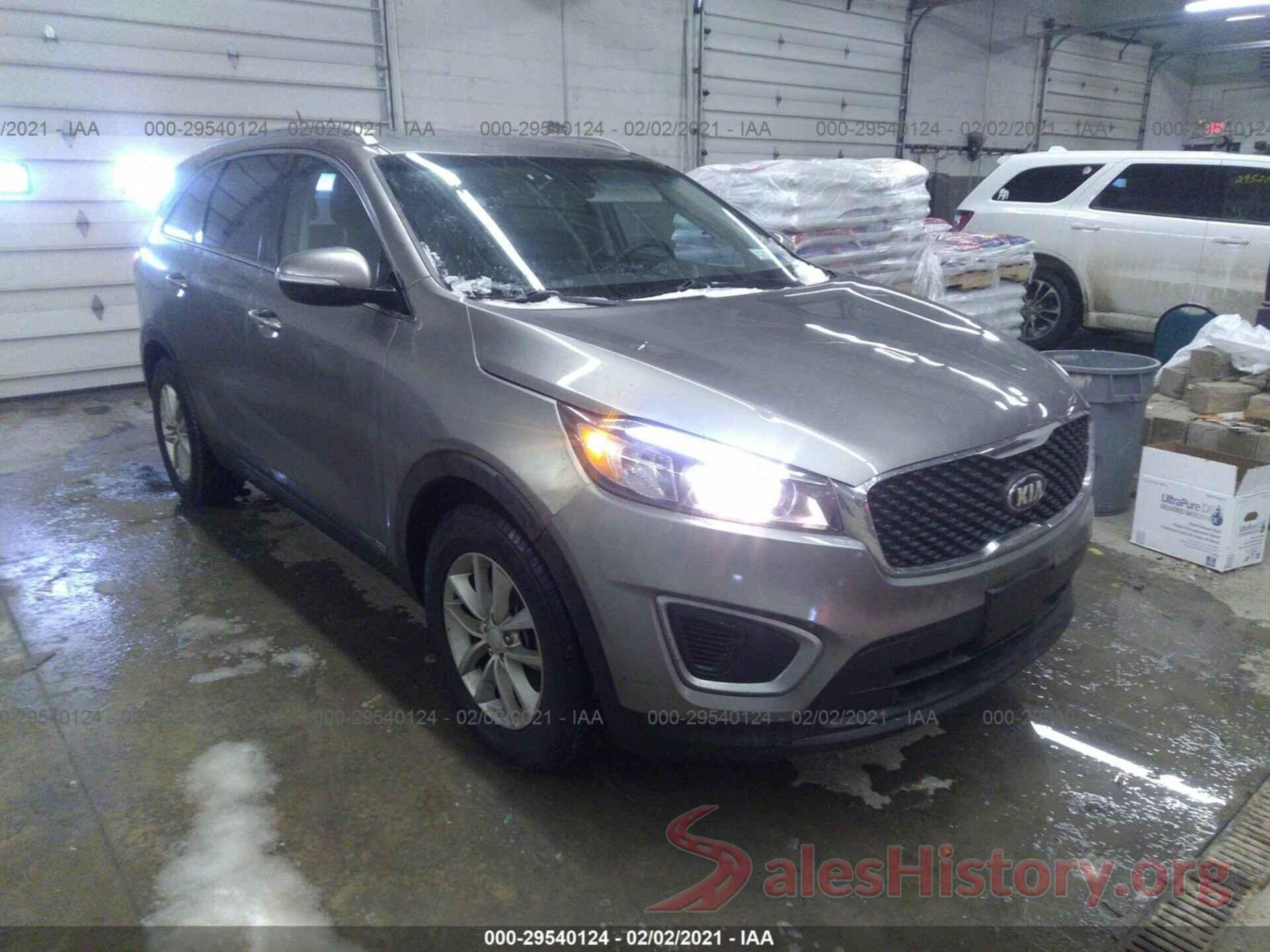 5XYPGDA51HG215050 2017 KIA SORENTO