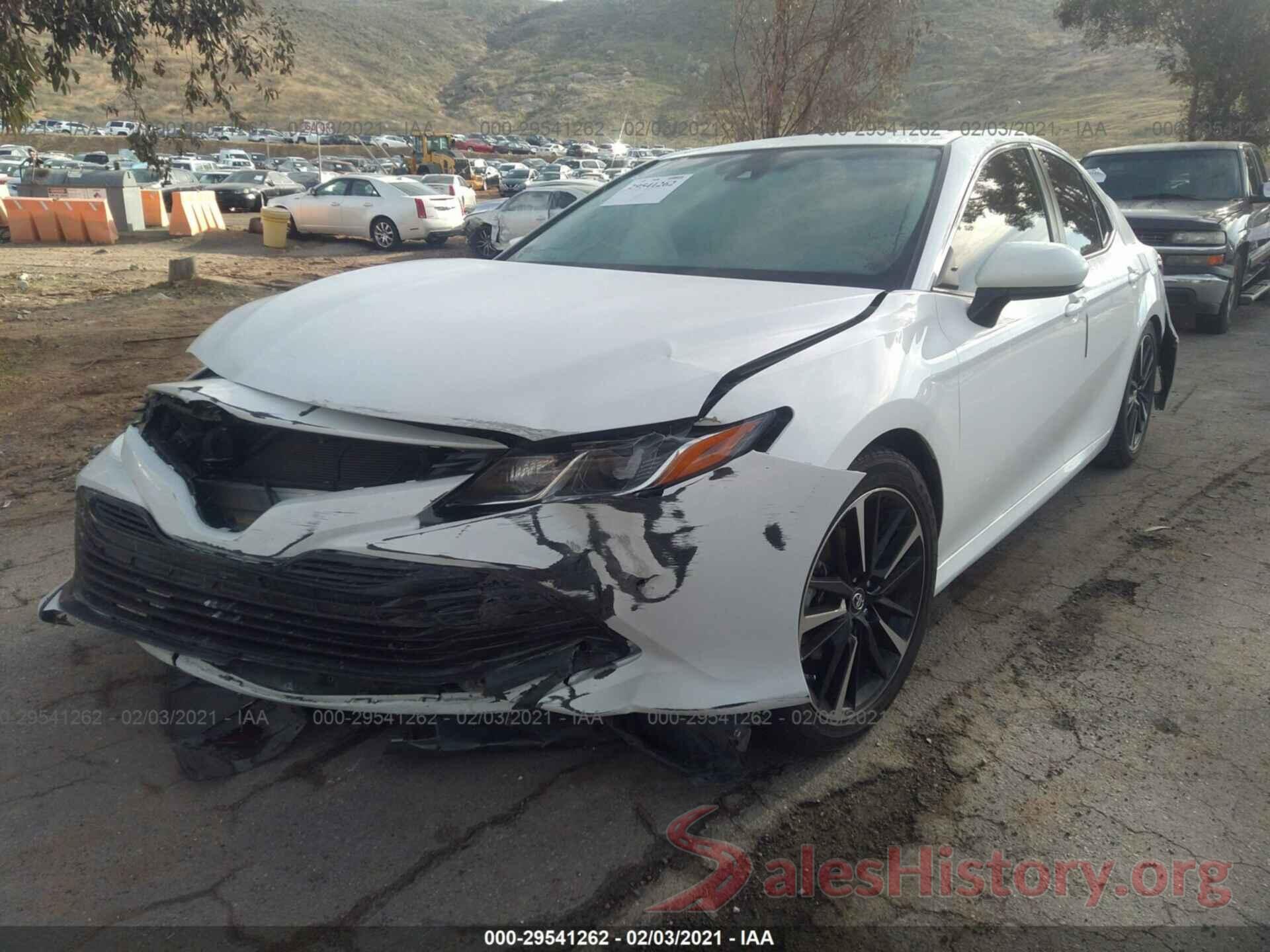 JTNB11HK6J3067554 2018 TOYOTA CAMRY