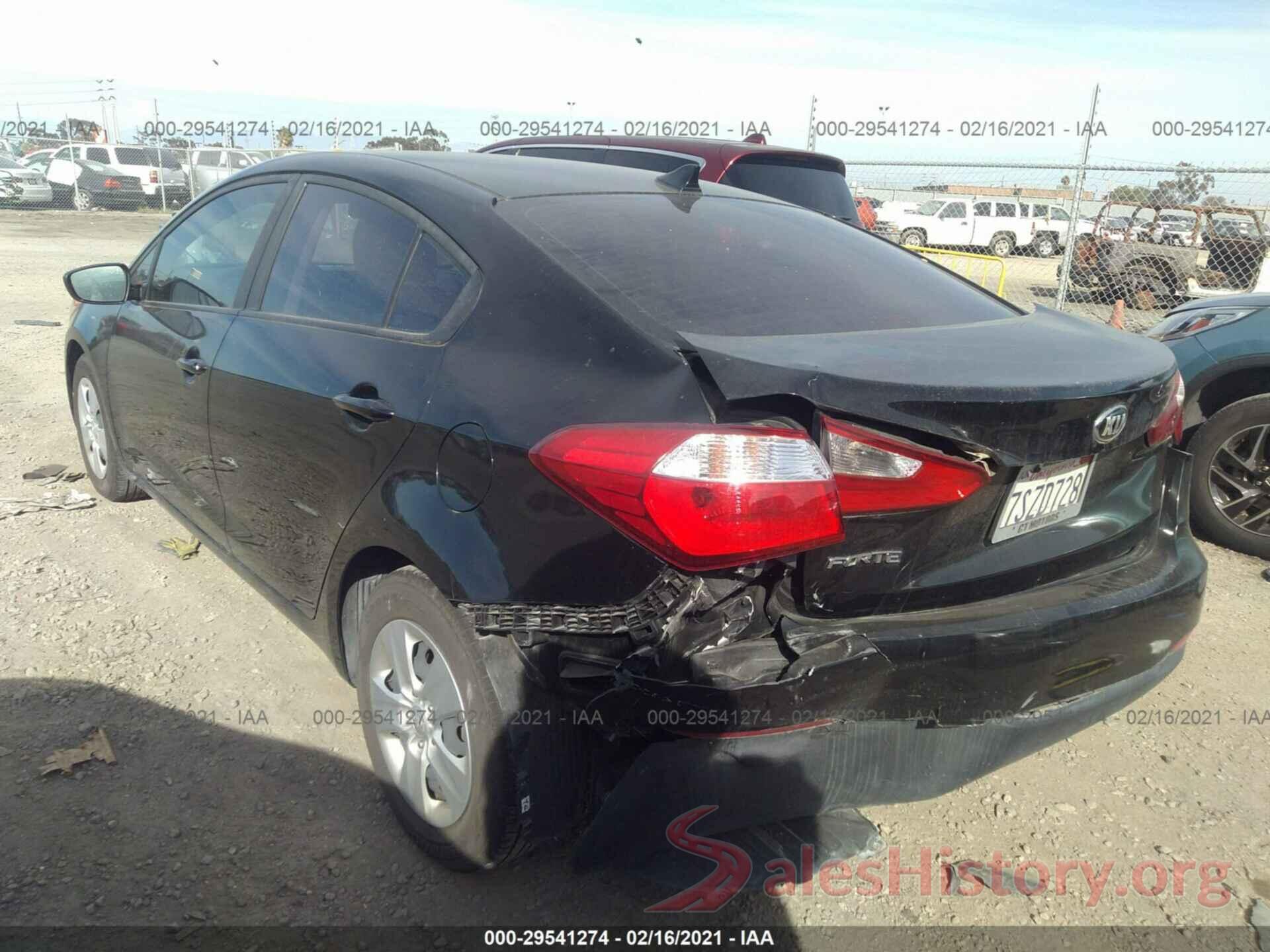 KNAFK4A60G5614281 2016 KIA FORTE