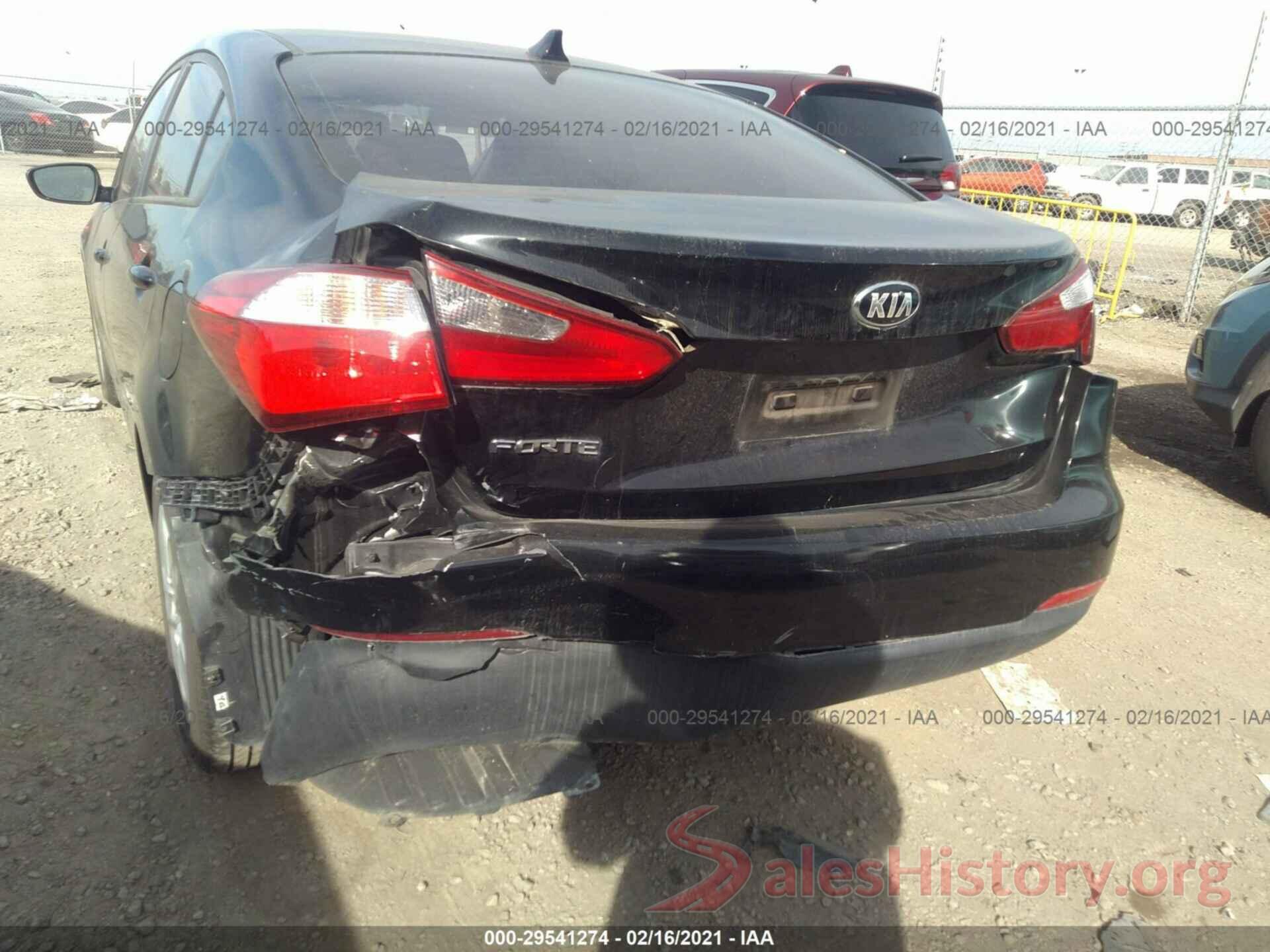 KNAFK4A60G5614281 2016 KIA FORTE