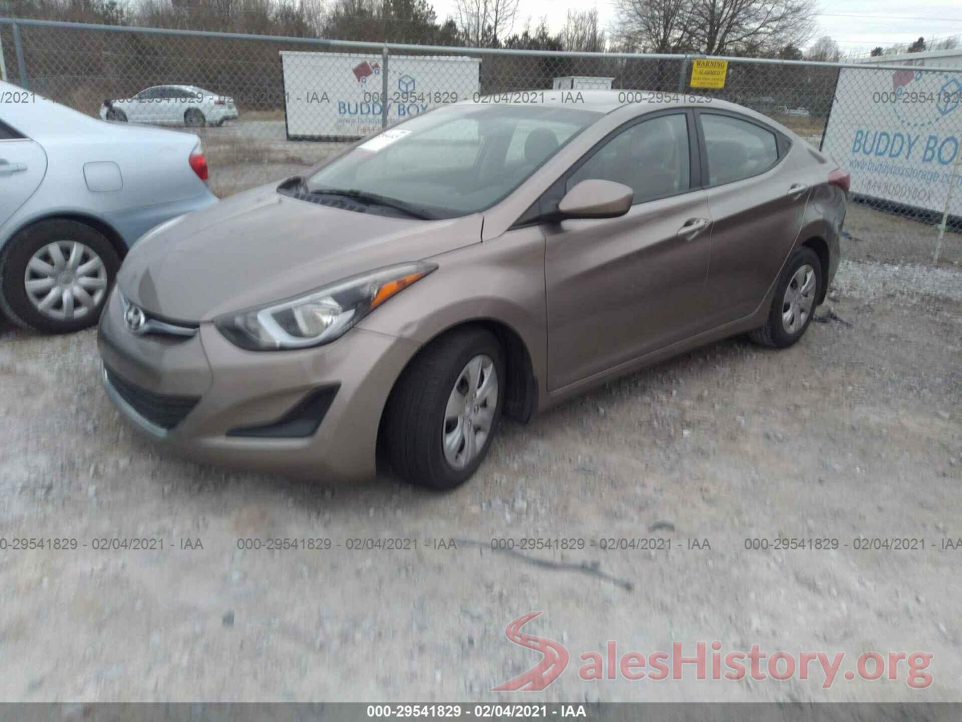 5NPDH4AE4GH726761 2016 HYUNDAI ELANTRA