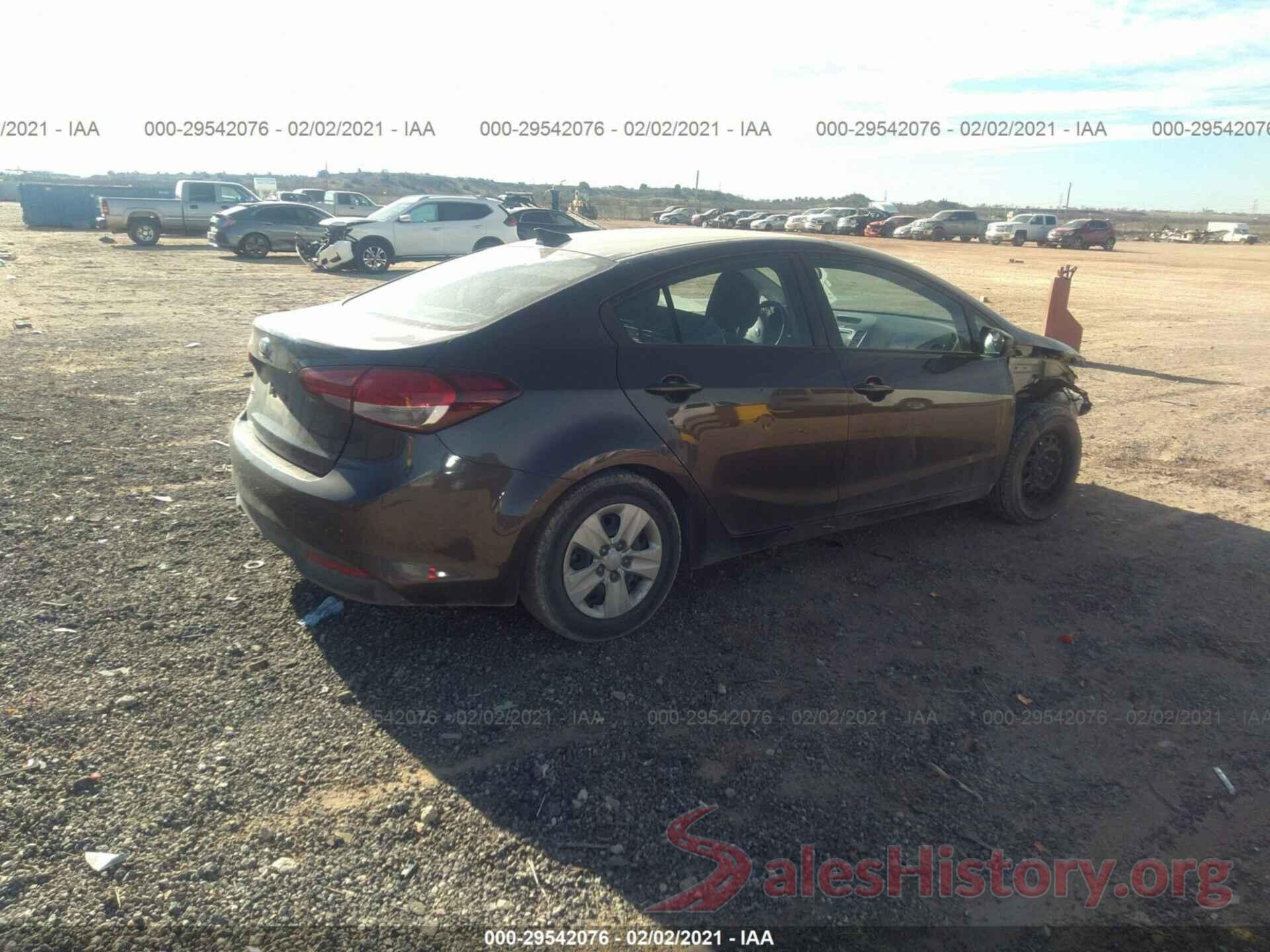 3KPFL4A72JE208149 2018 KIA FORTE