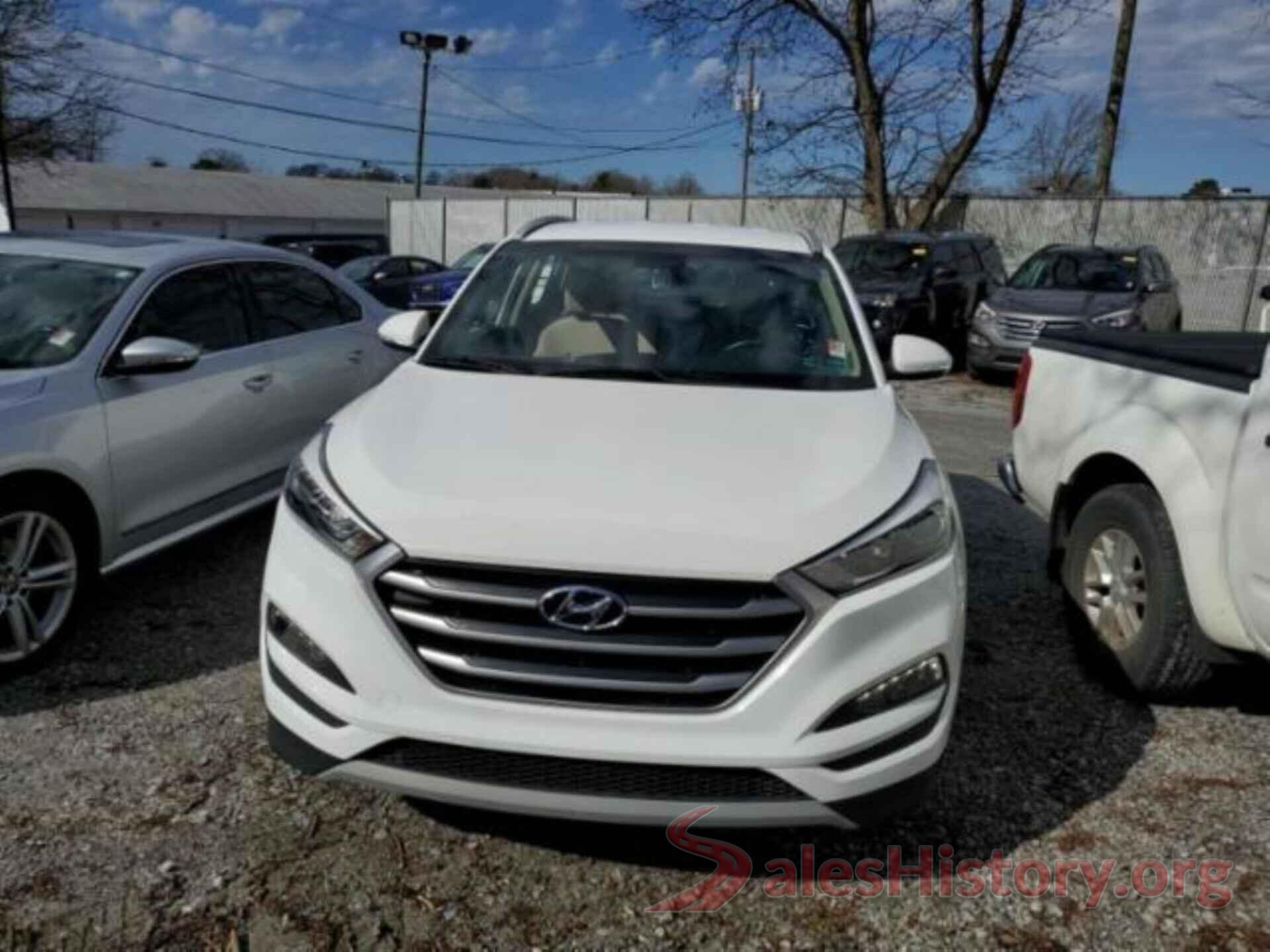 KM8J33A26HU507000 2017 HYUNDAI TUCSON