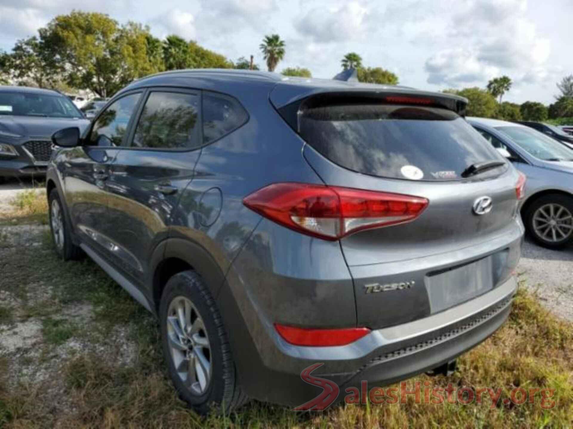 KM8J33A41JU694461 2018 HYUNDAI TUCSON