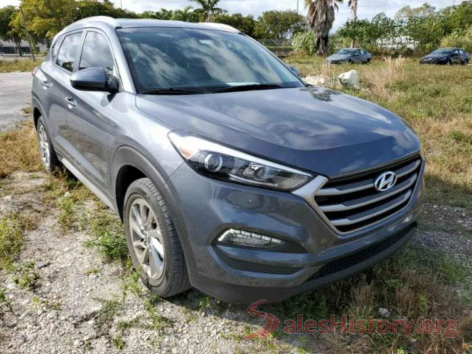 KM8J33A41JU694461 2018 HYUNDAI TUCSON