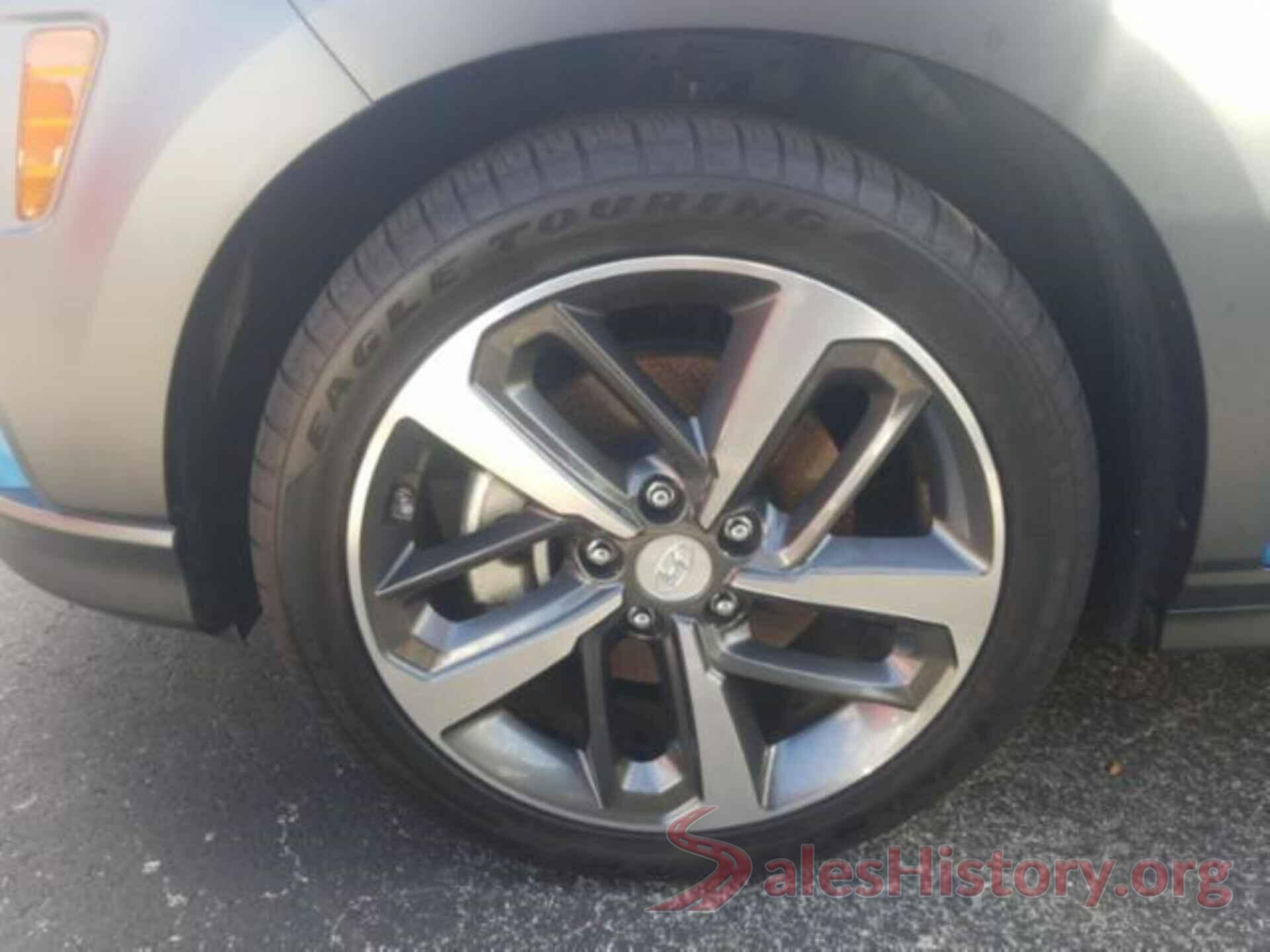 KM8K33A59JU078259 2018 HYUNDAI KONA