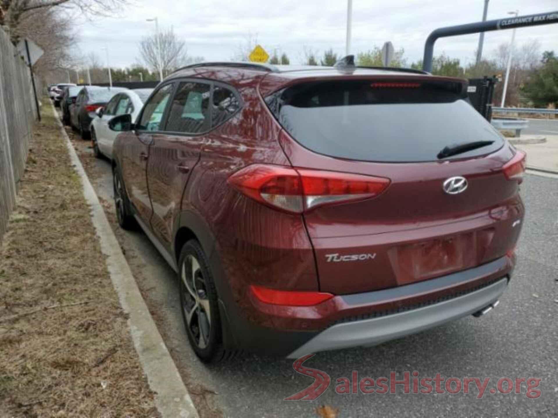 KM8J3CA2XJU628392 2018 HYUNDAI TUCSON