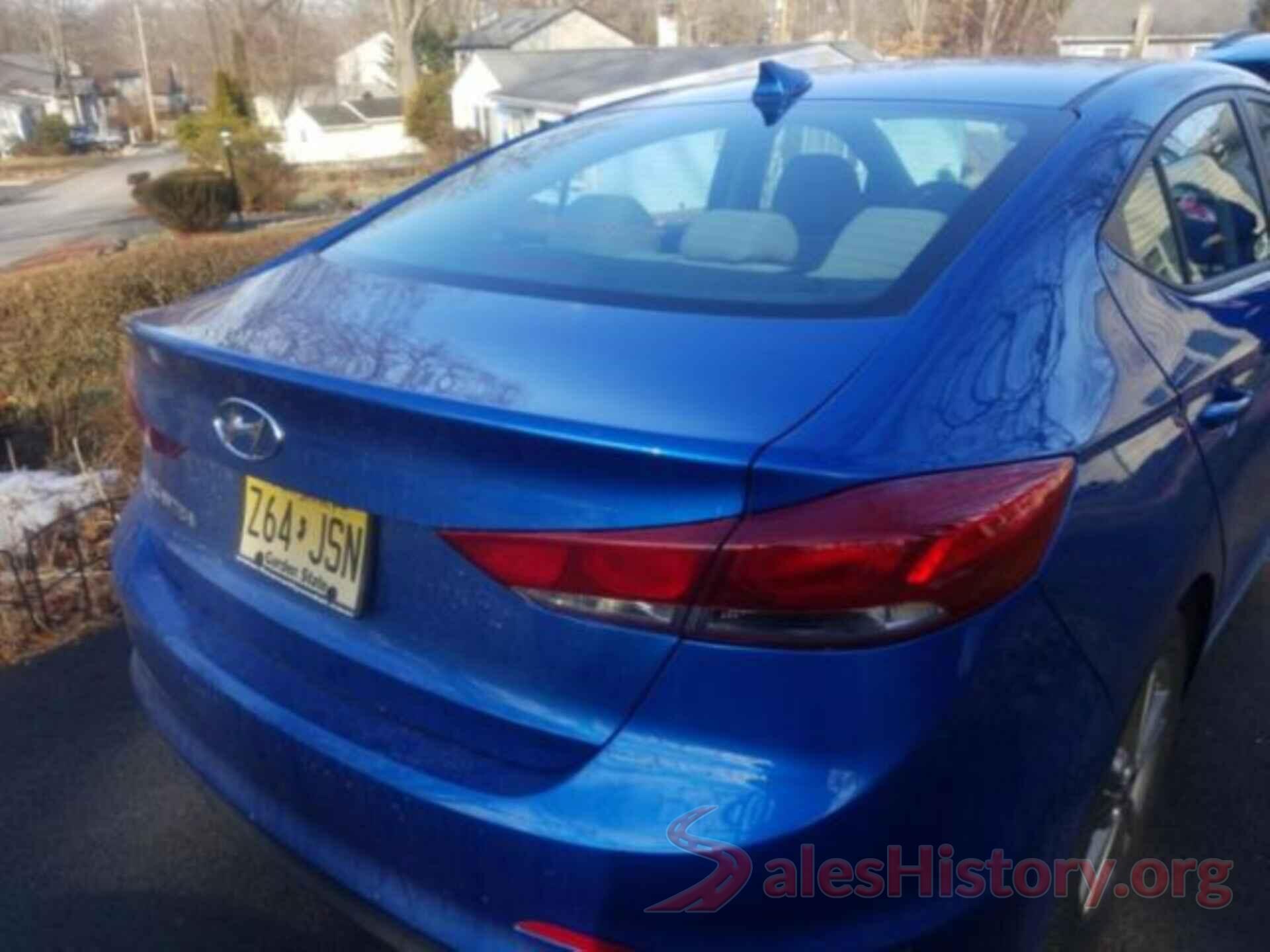 5NPD84LF6JH283607 2018 HYUNDAI ELANTRA