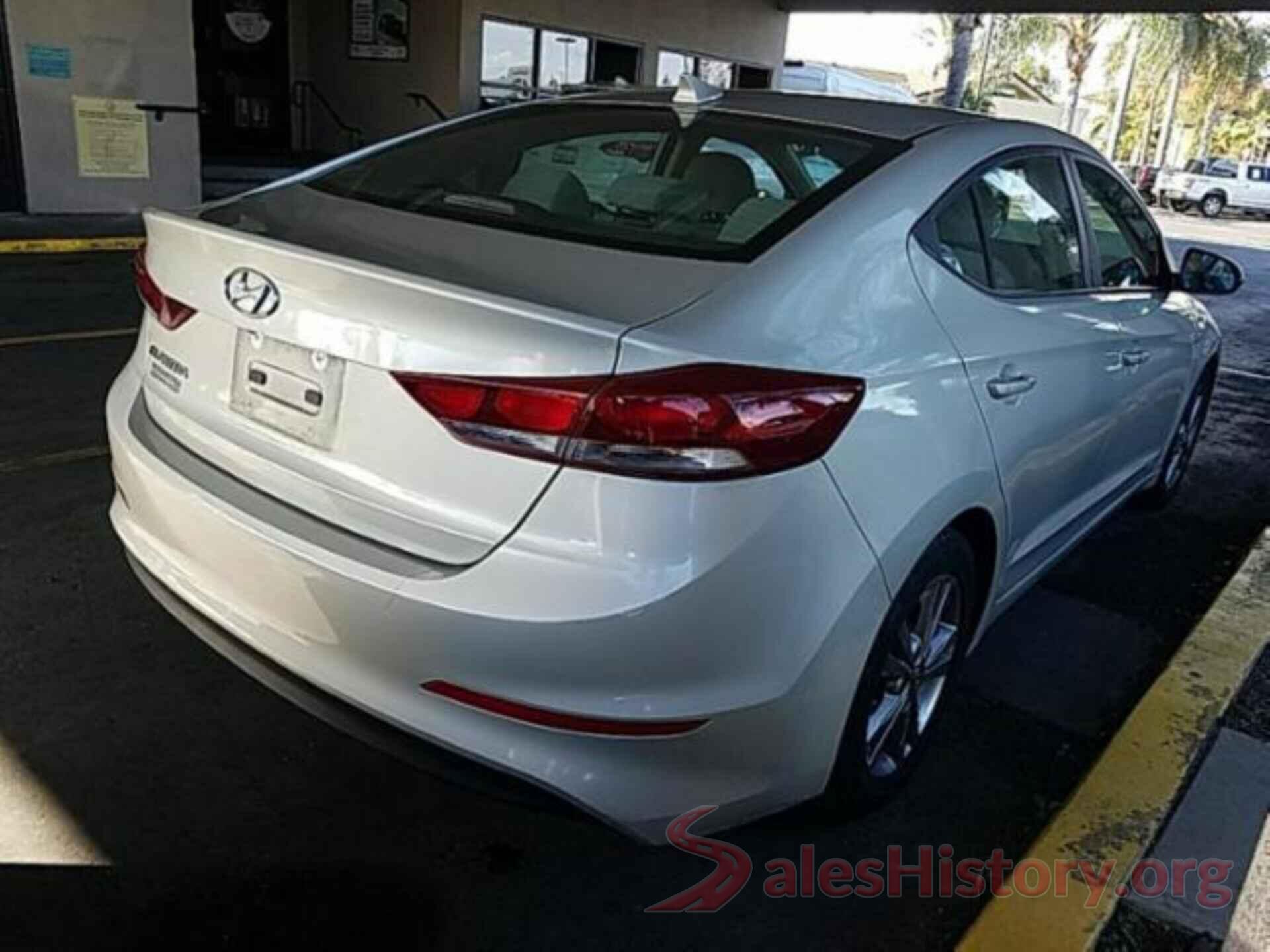 KMHD84LF2HU237638 2017 HYUNDAI ELANTRA