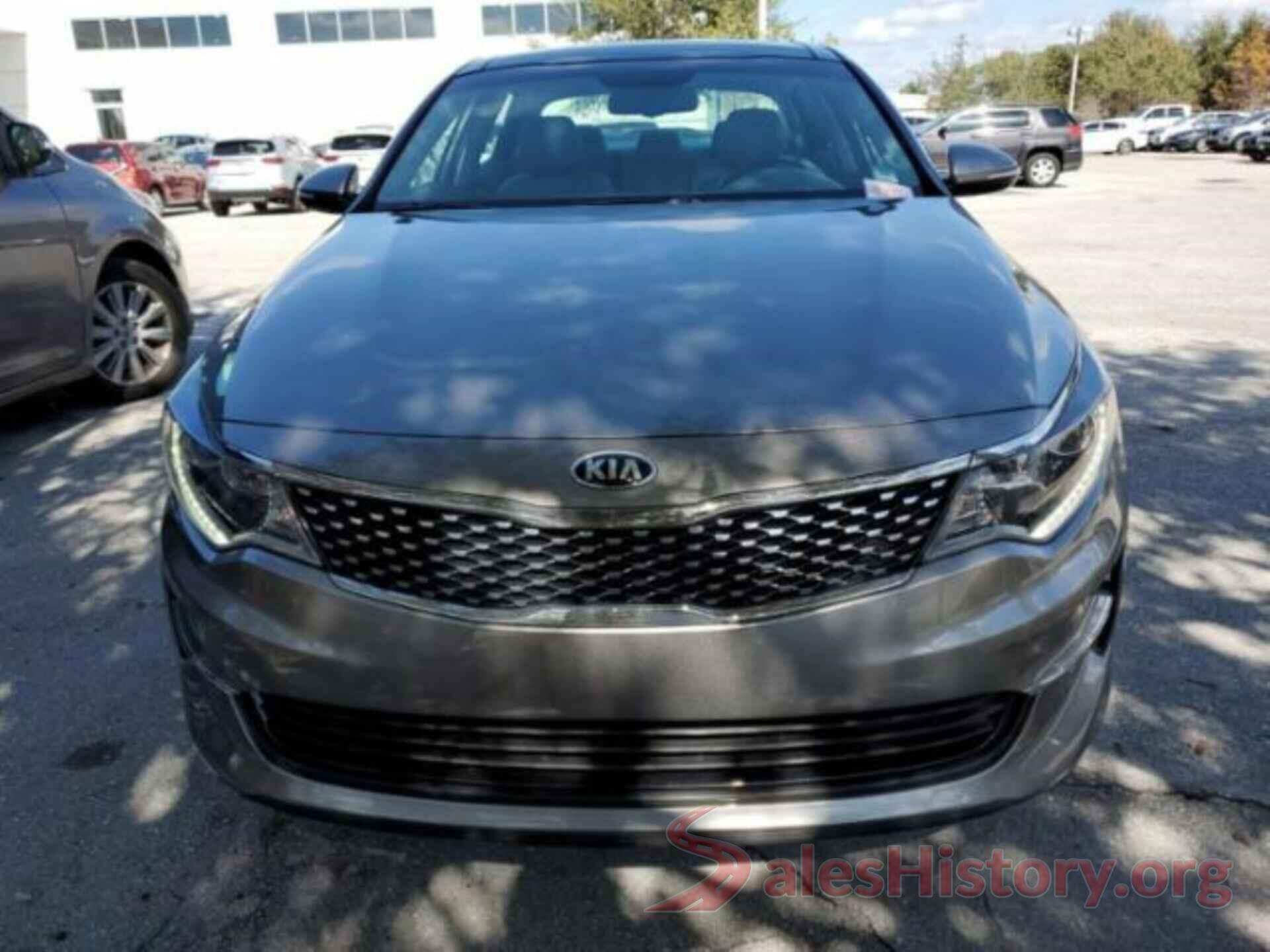 5XXGU4L32JG224077 2018 KIA OPTIMA