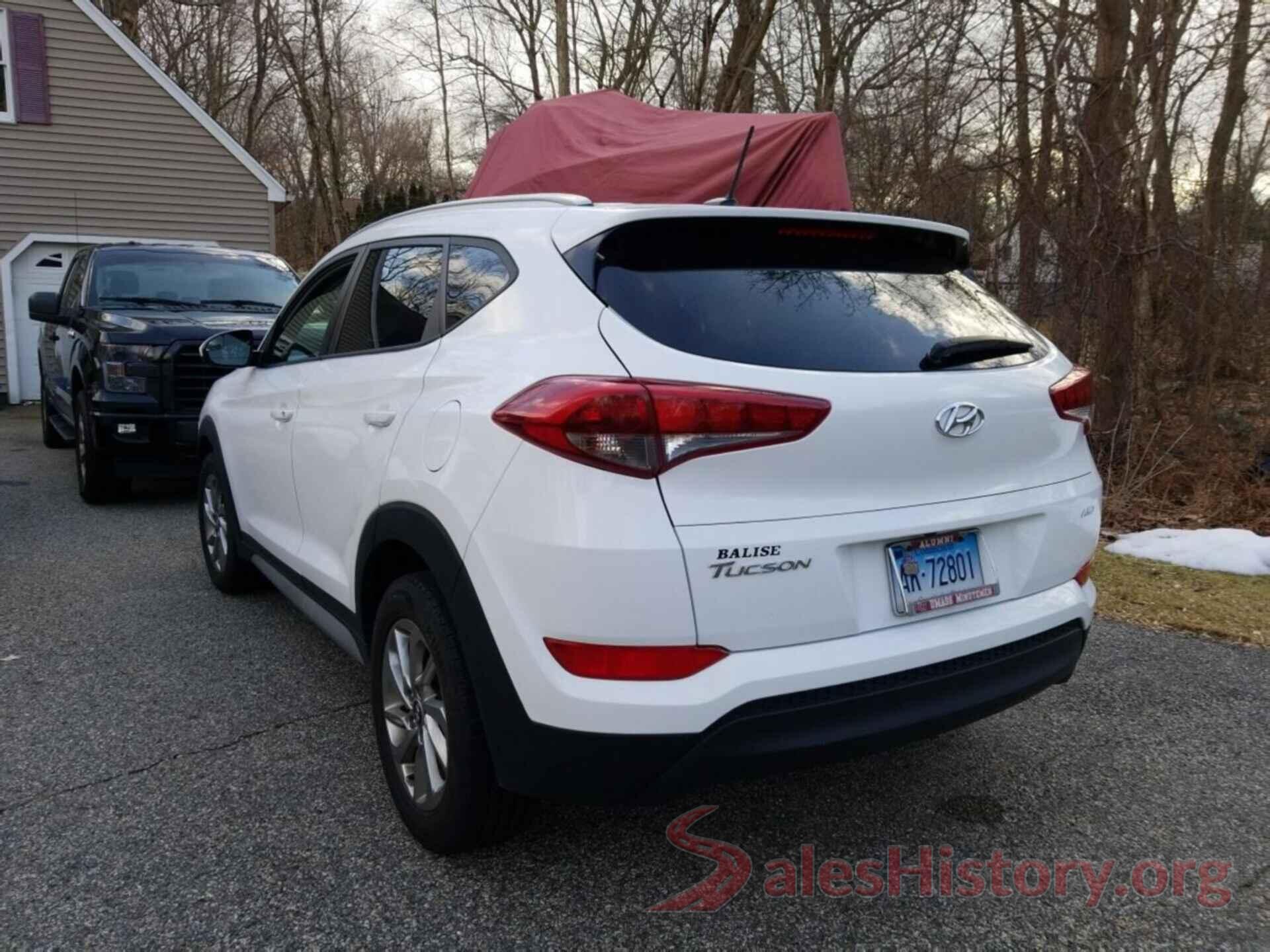 KM8J3CA47HU512563 2017 HYUNDAI TUCSON