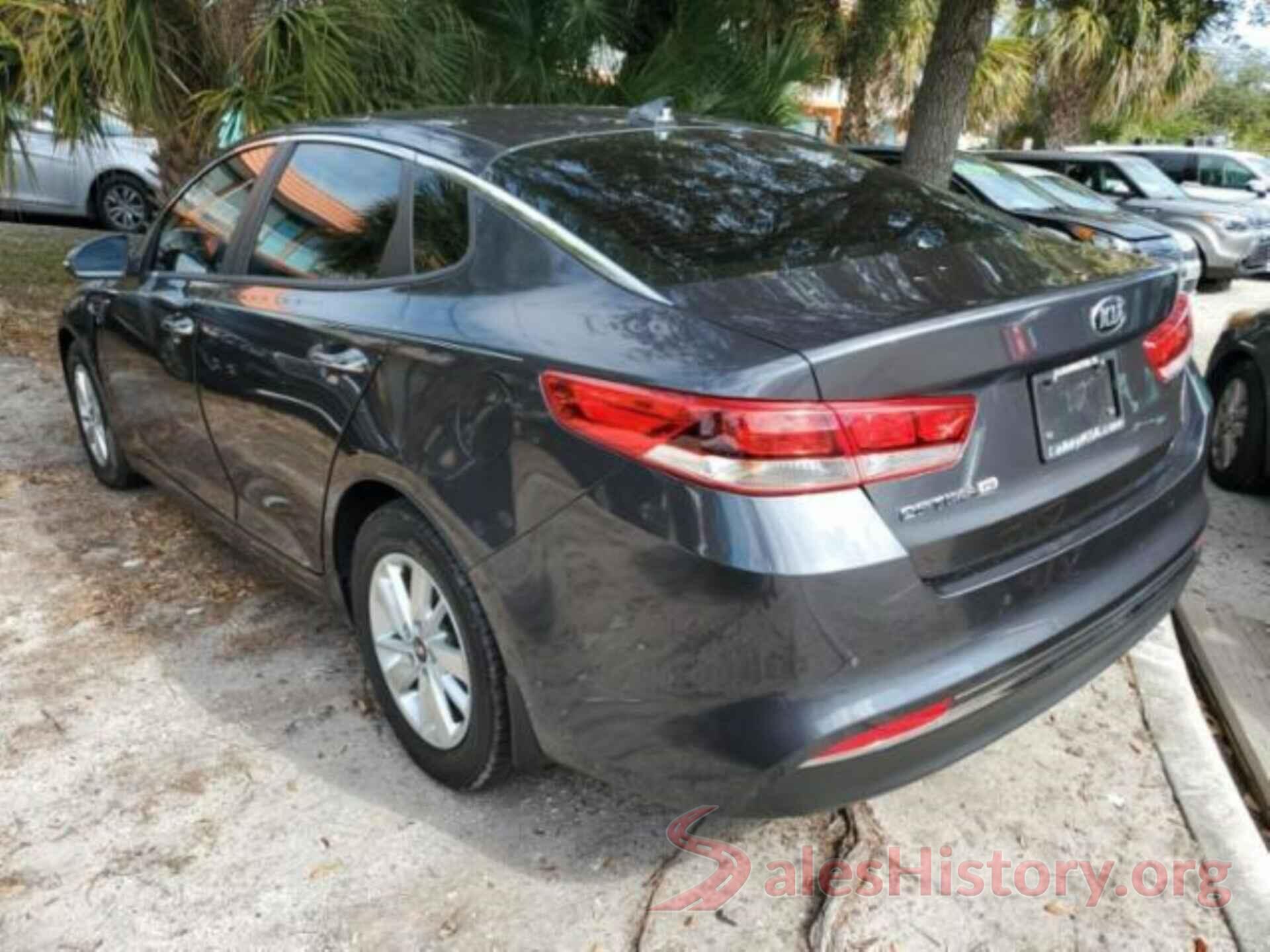 KNAGT4L30J5221988 2018 KIA OPTIMA