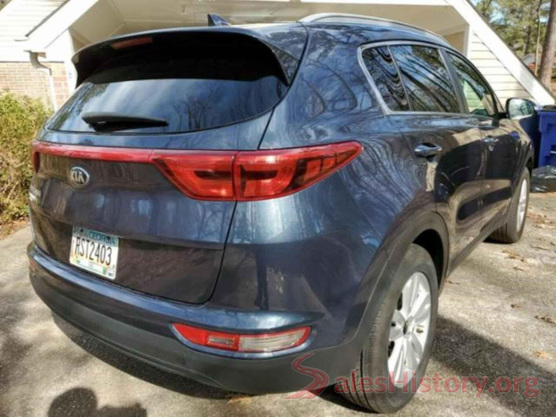 KNDPMCAC9J7418952 2018 KIA SPORTAGE