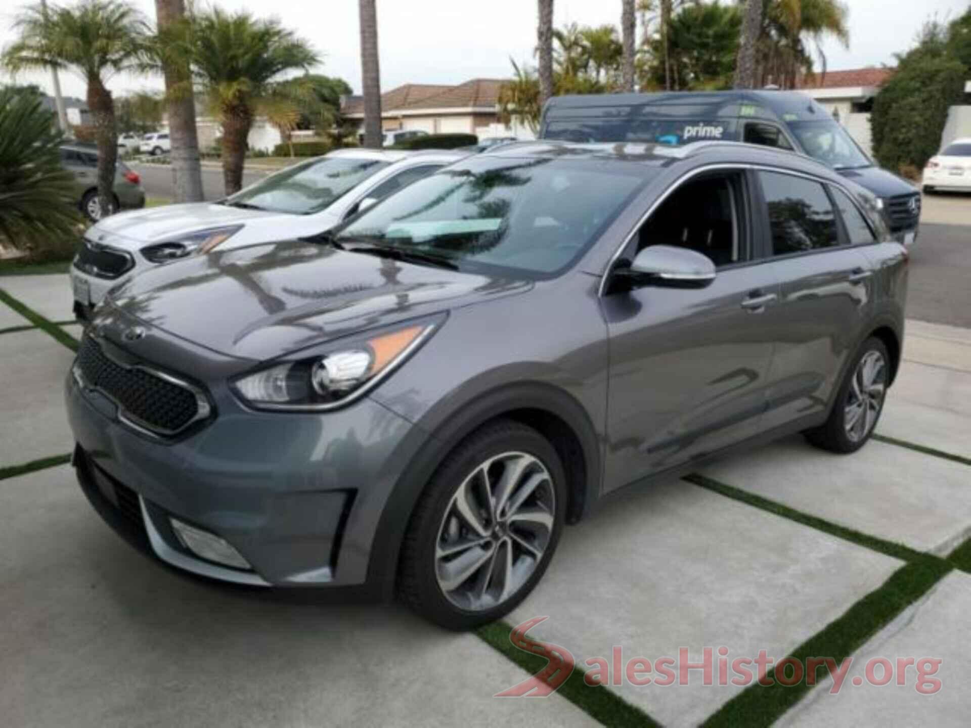 KNDCE3LC0J5145534 2018 KIA NIRO