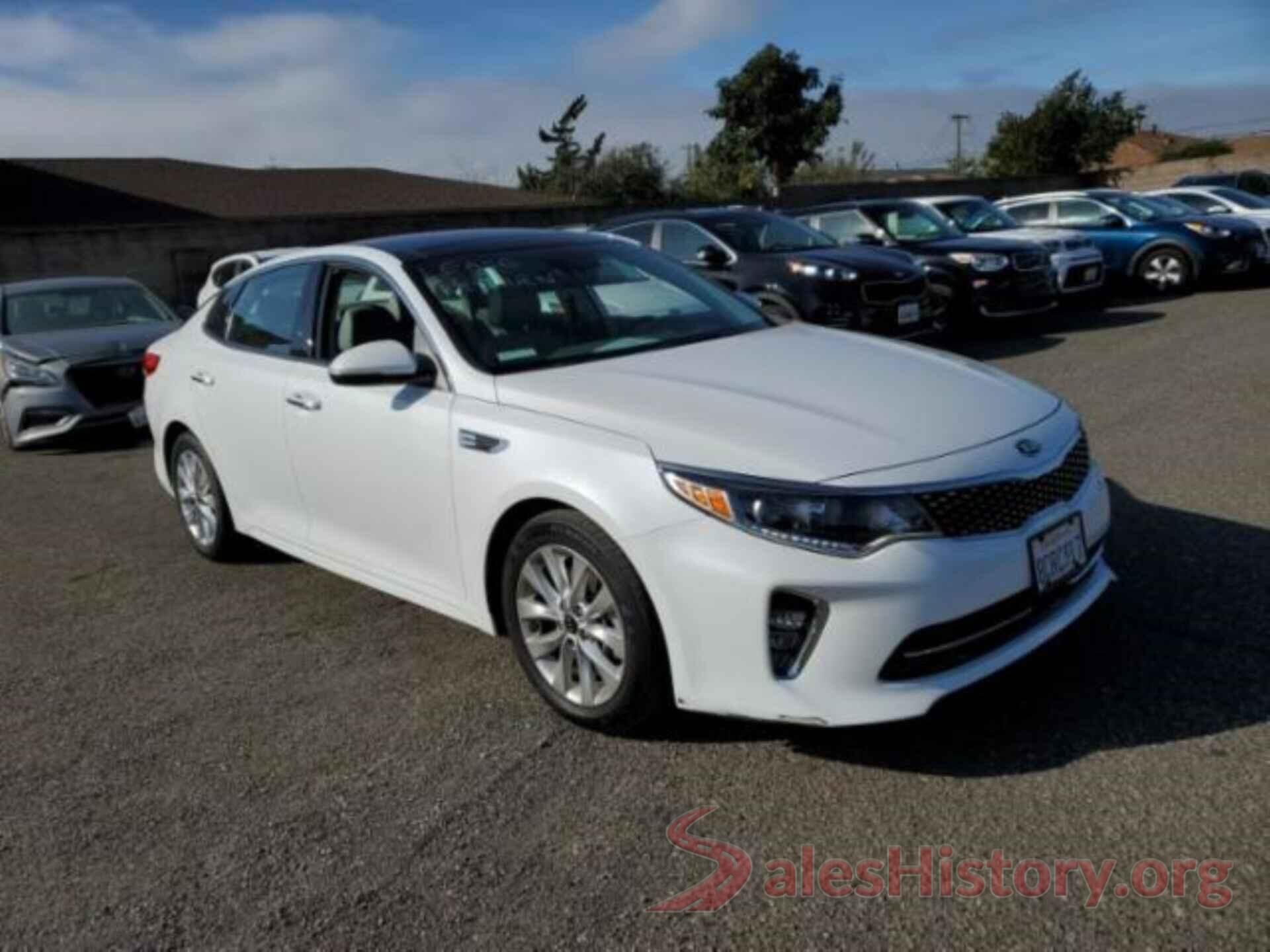 5XXGU4L32JG194370 2018 KIA OPTIMA