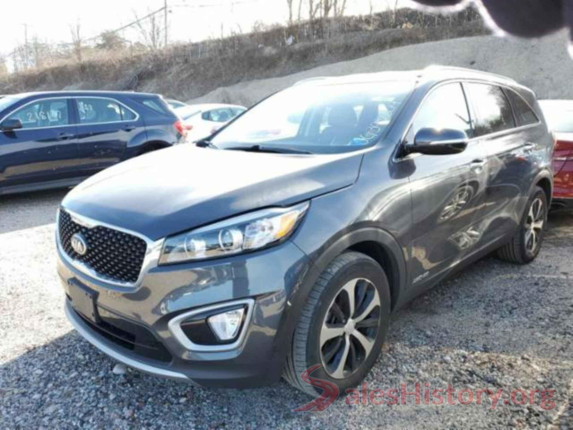 5XYPHDA57JG395329 2018 KIA SORENTO